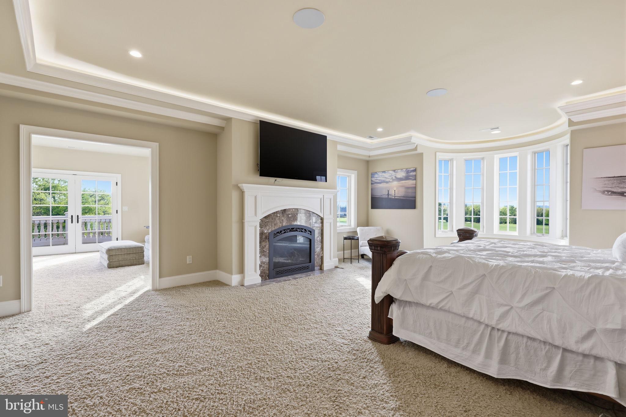 CREEKS BEND - Residential