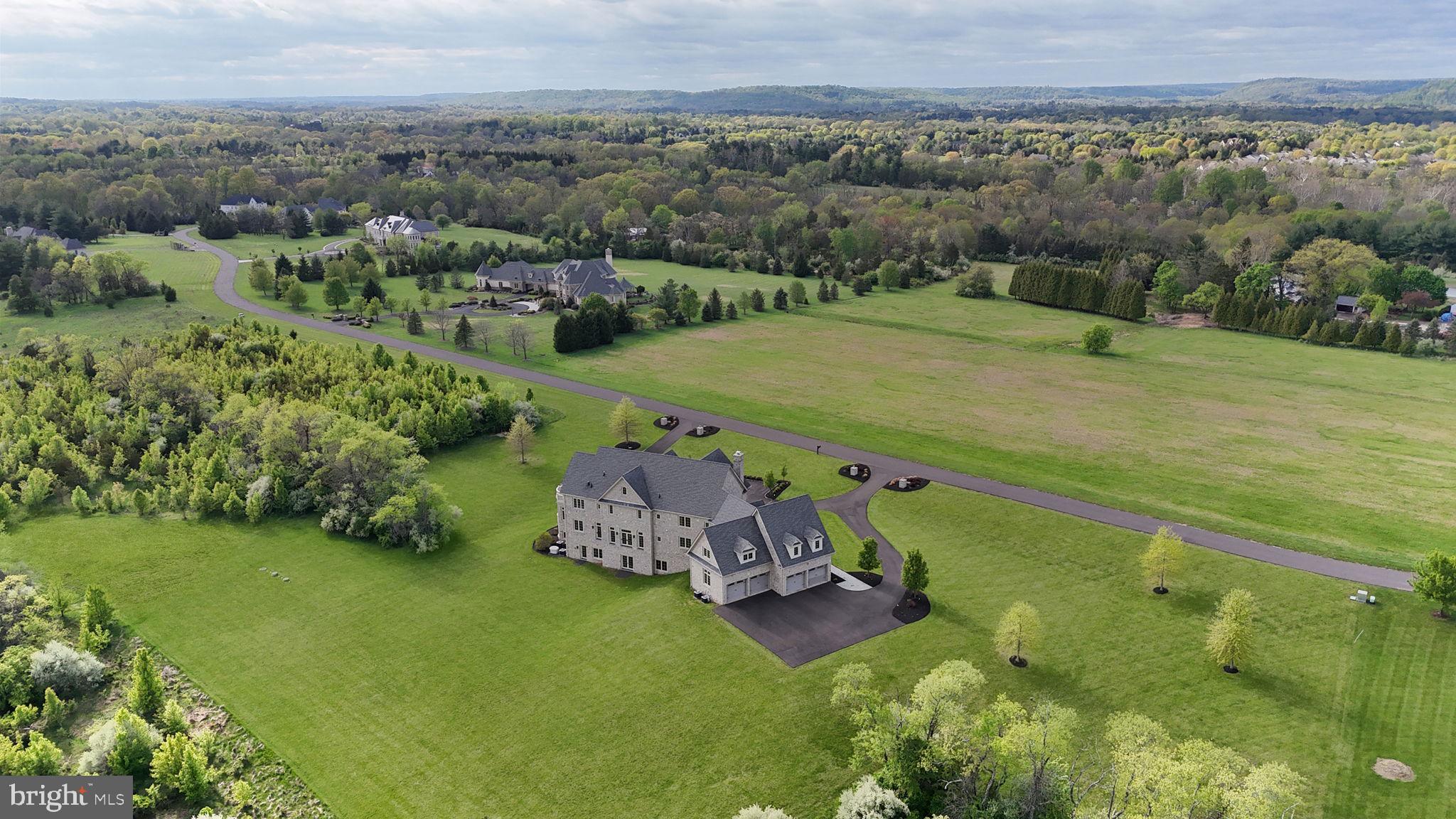 CREEKS BEND - Residential