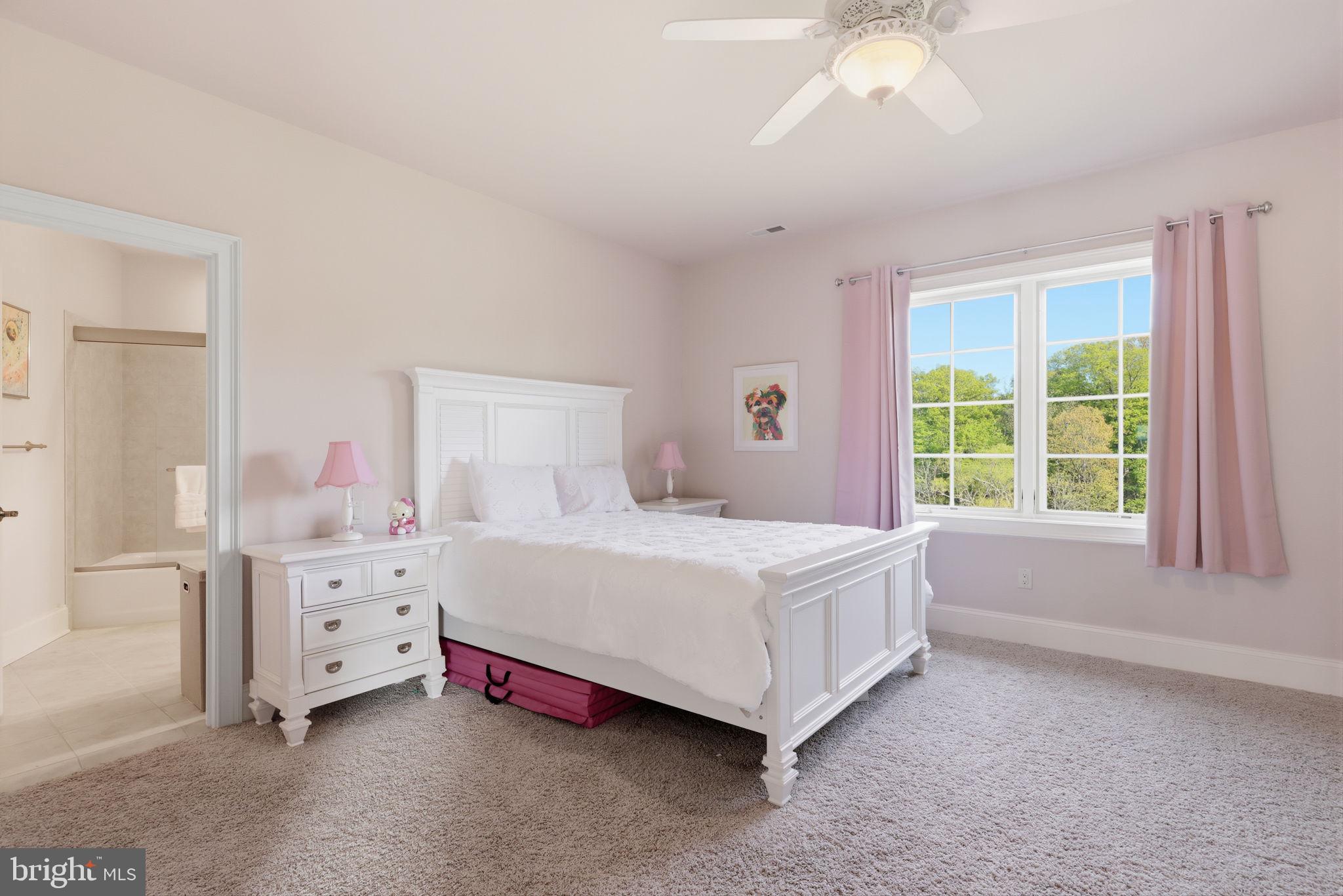 CREEKS BEND - Residential