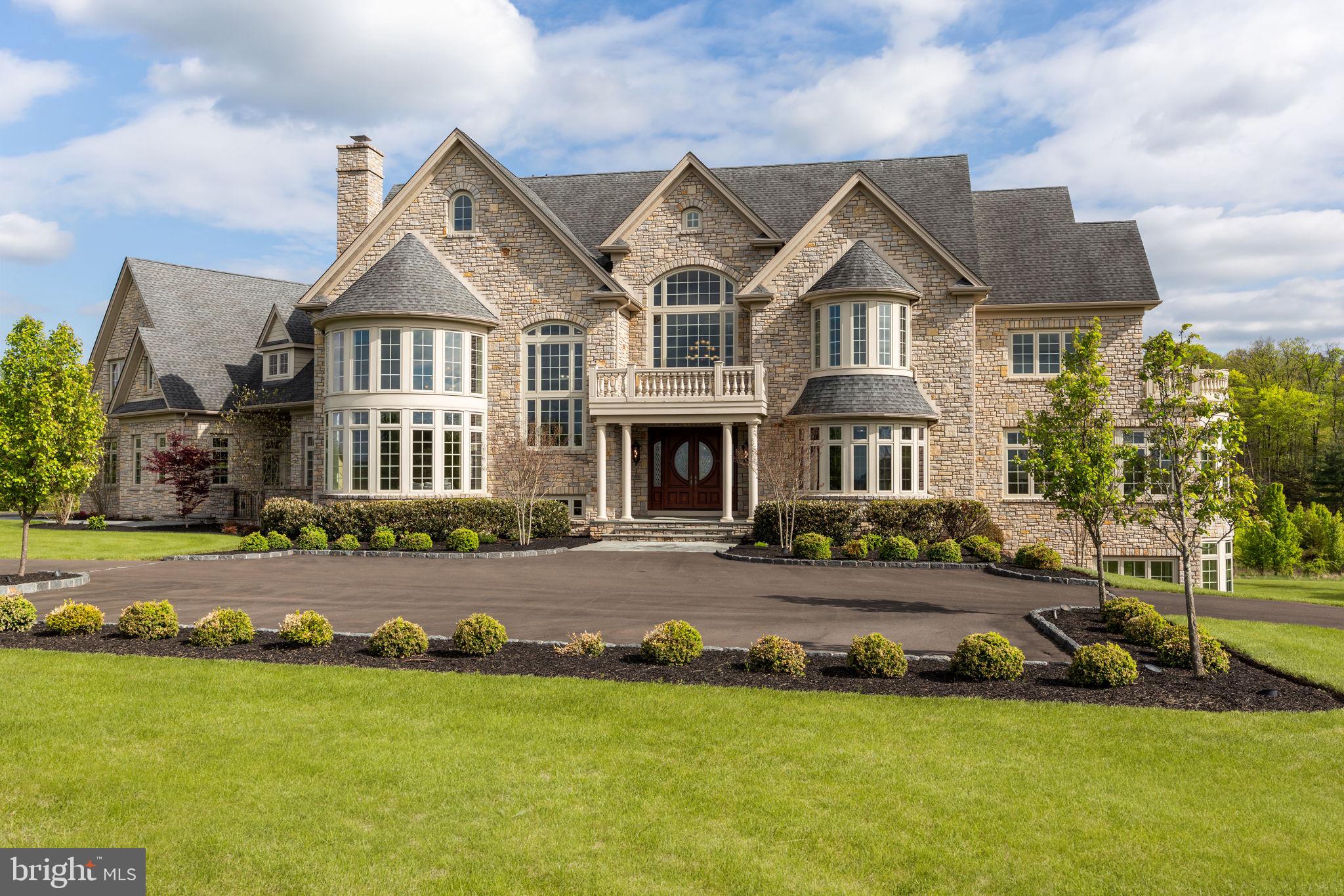 10 STONEBRIDGE CROSSING ROAD