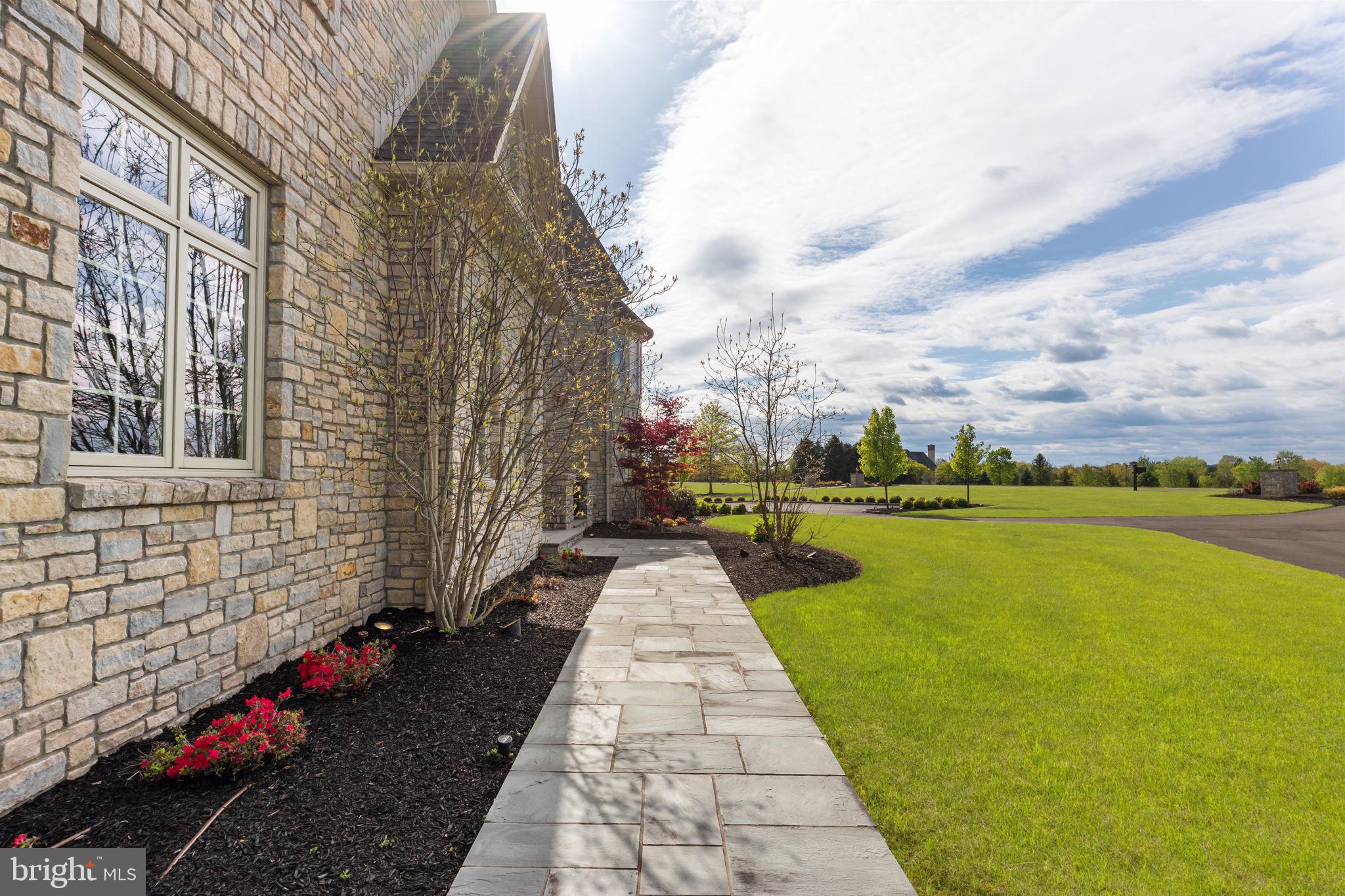 CREEKS BEND - Residential