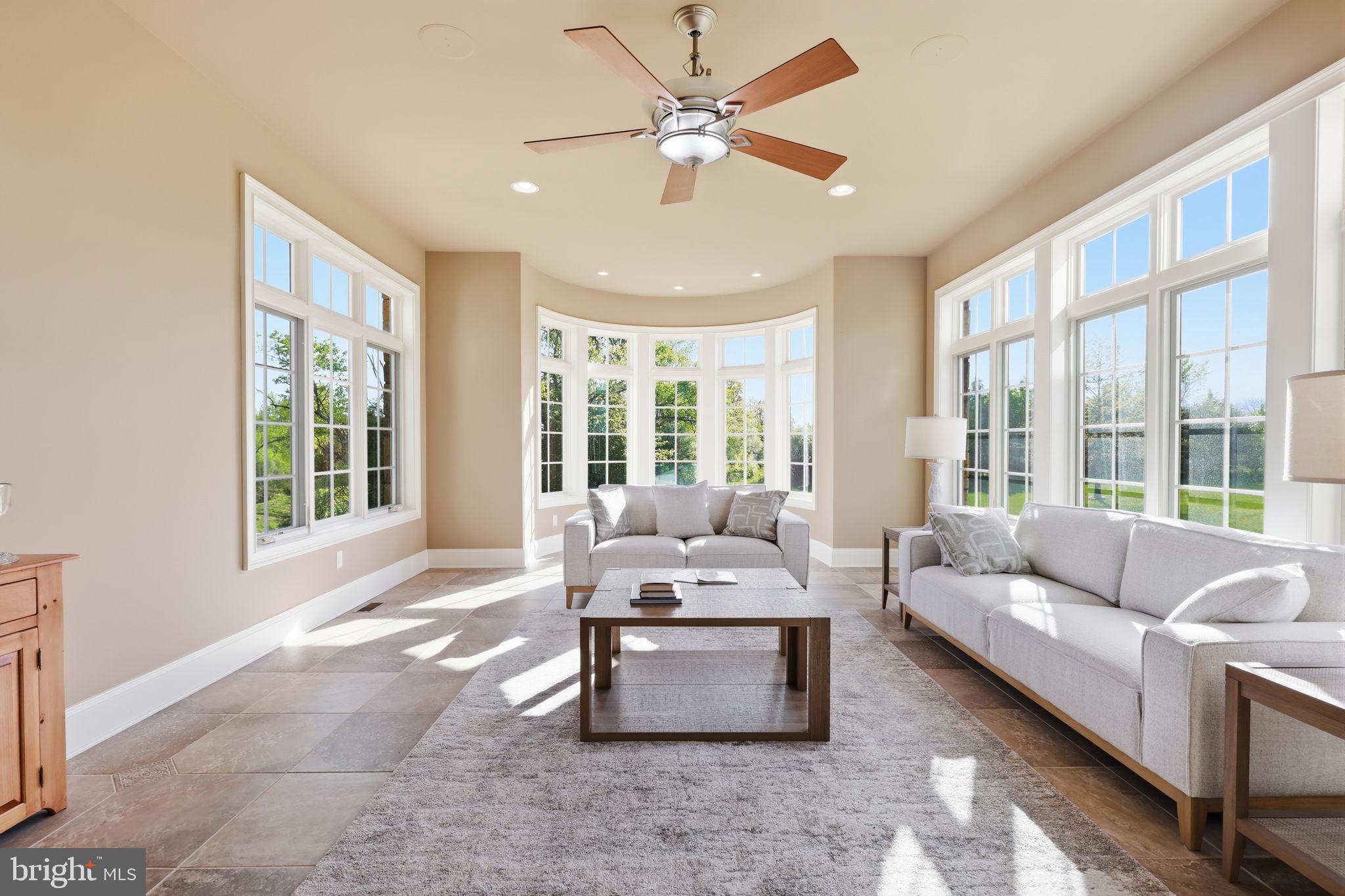 CREEKS BEND - Residential