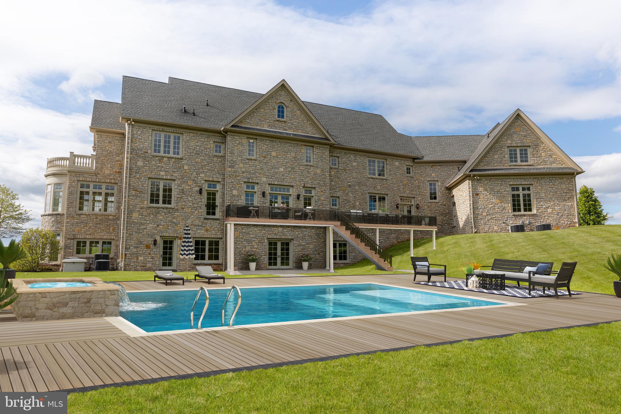 CREEKS BEND - Residential