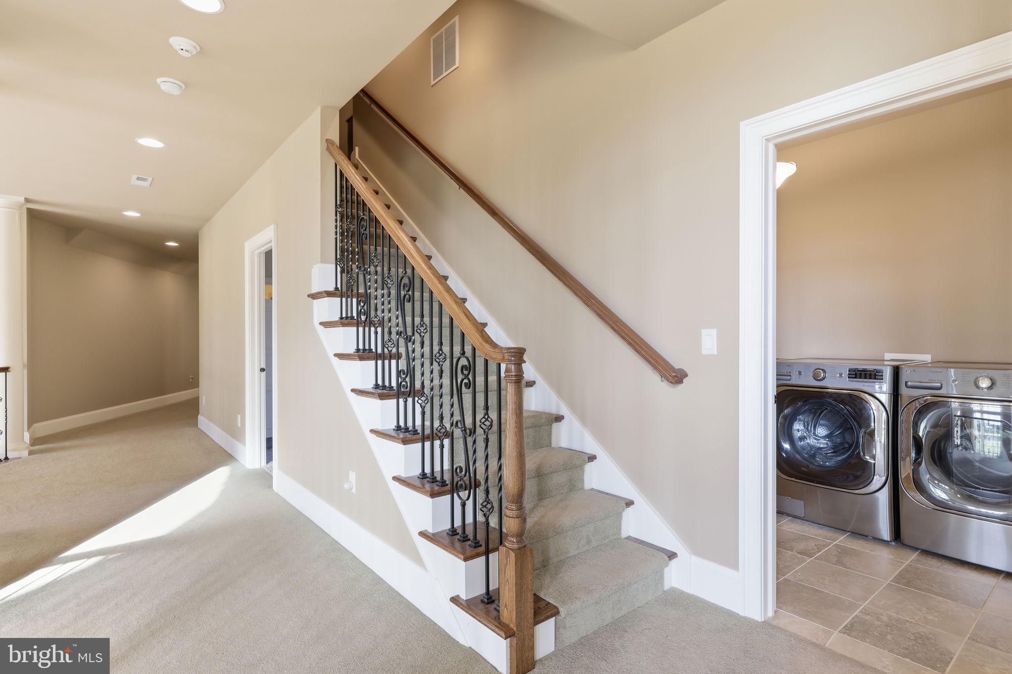 CREEKS BEND - Residential