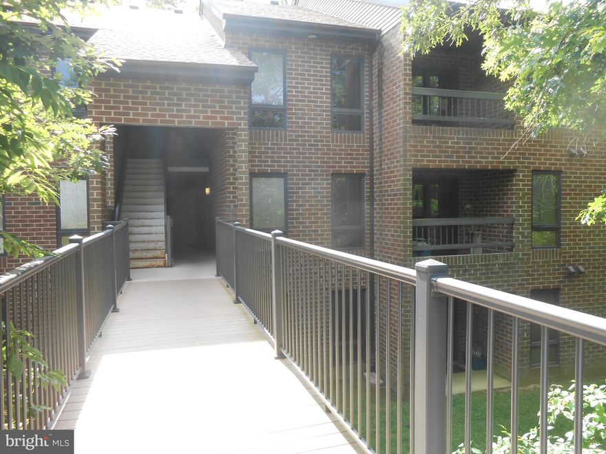 Look no further!!  Beautiful 2 bedroom condo on the mid level. NO STEPS!!  All new stainless steel appliances,  washer and dryer and new carpet. Rent includes water, sewer and trash.