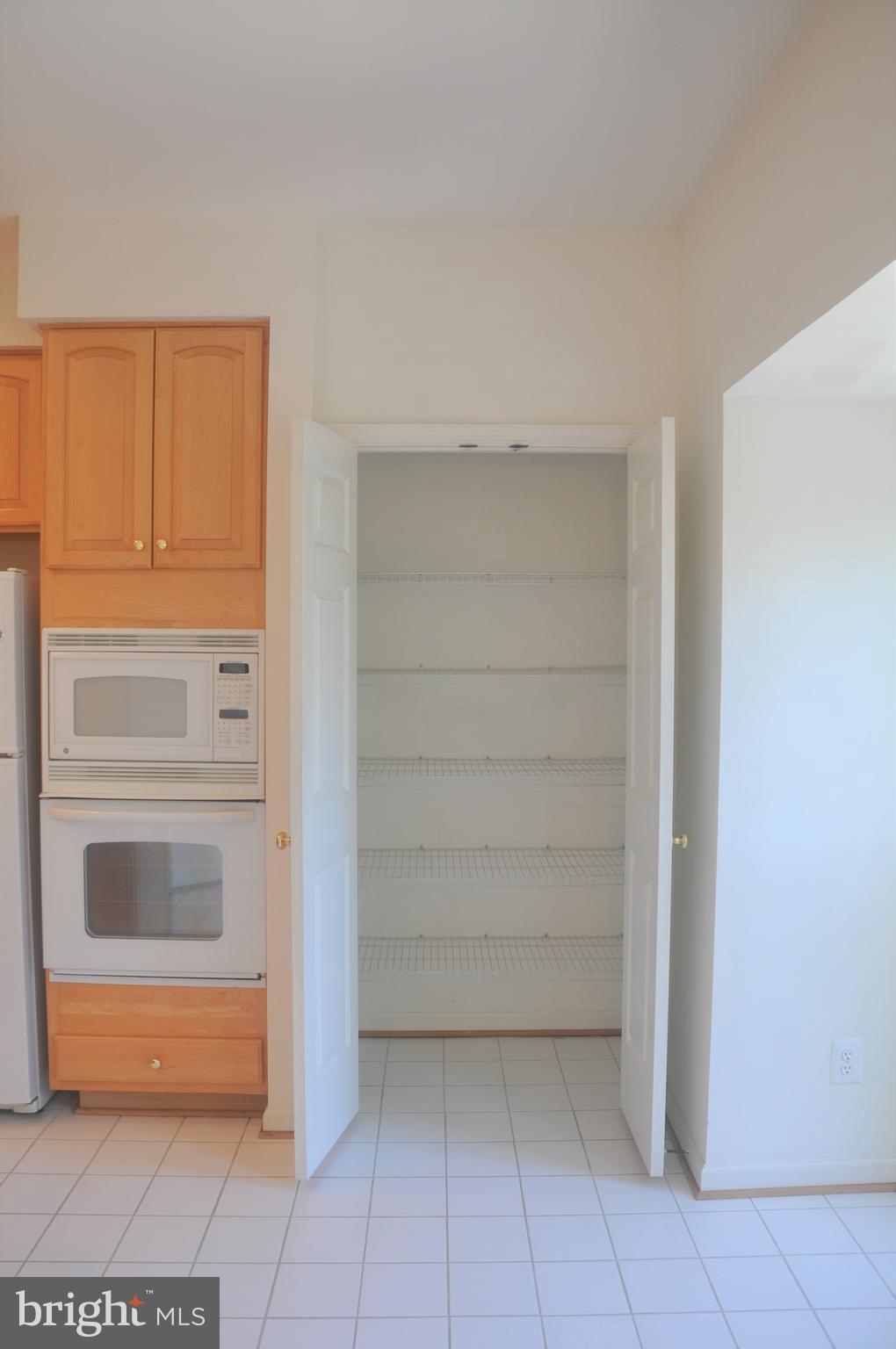 AMBERWOOD - Residential Lease