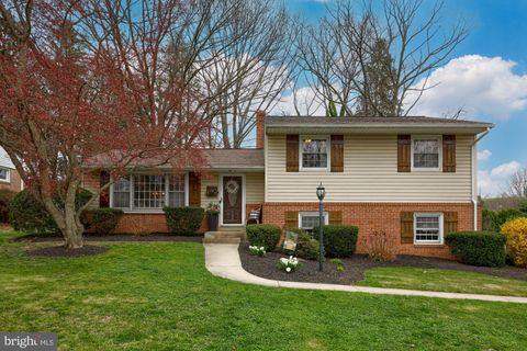 Photo of 531 LEXINGTON RD, LANCASTER, PA 17603 (MLS # PALA2036106)