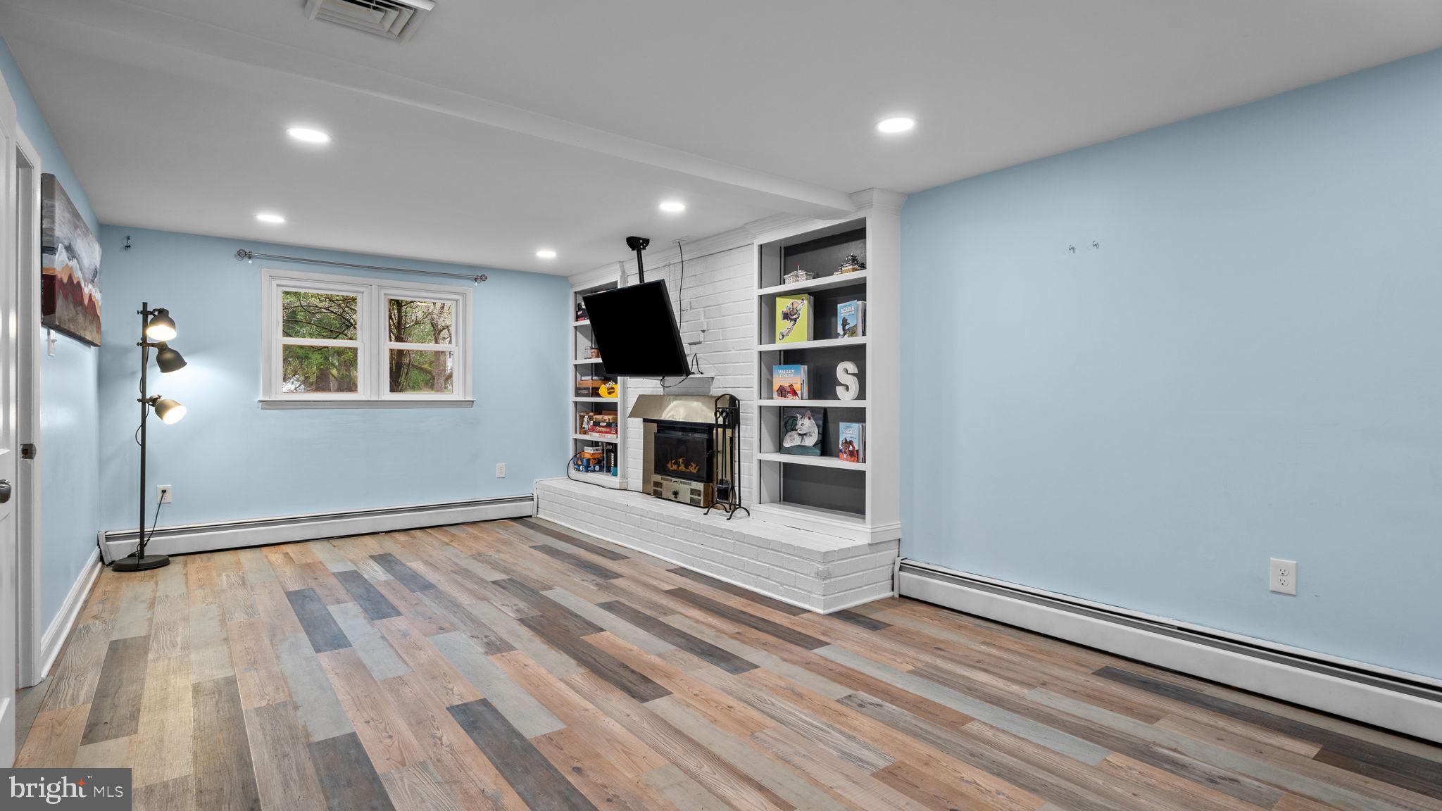 EVERGREEN ACRES - Residential