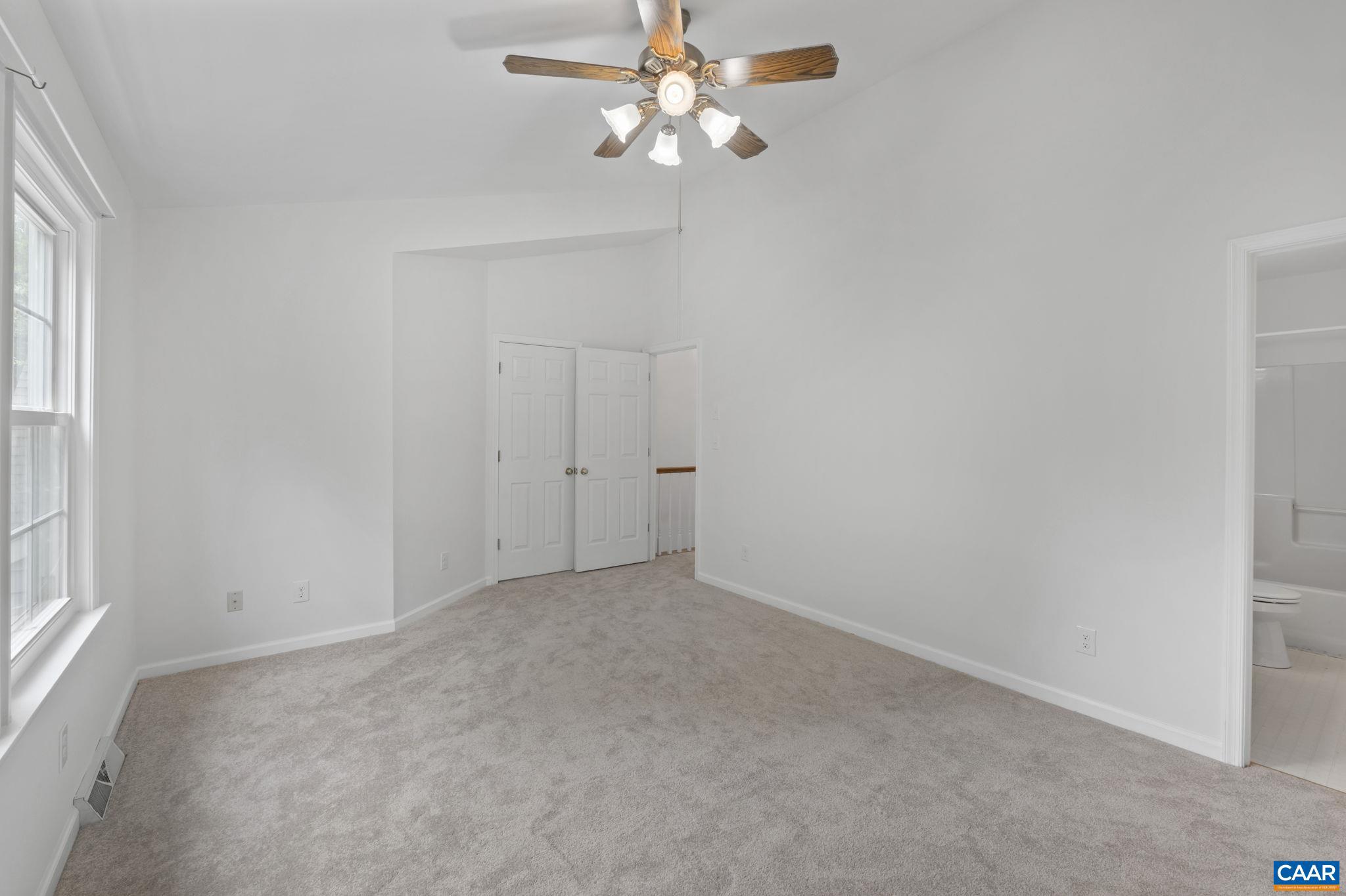 FOREST LAKES - Residential