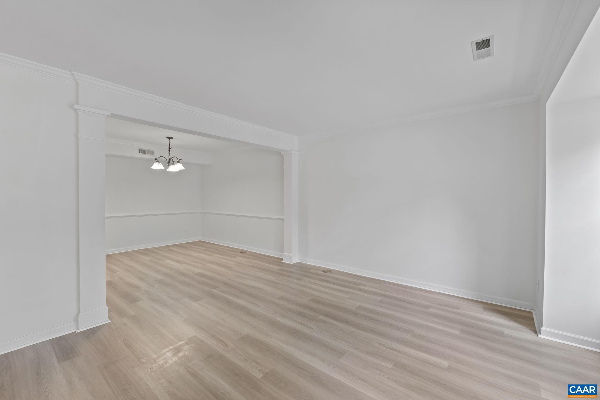 FOREST LAKES - Residential