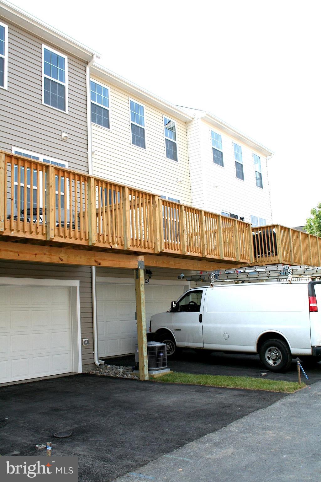 GERMANTOWN STATION - Residential Lease