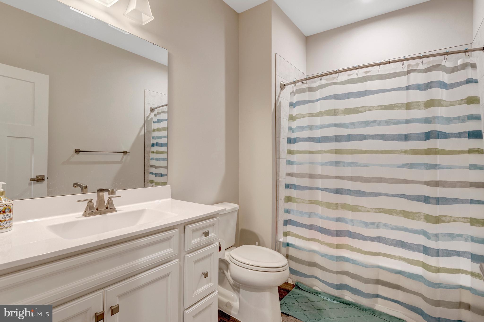ARCOLA TOWN CENTER CONDO - Residential