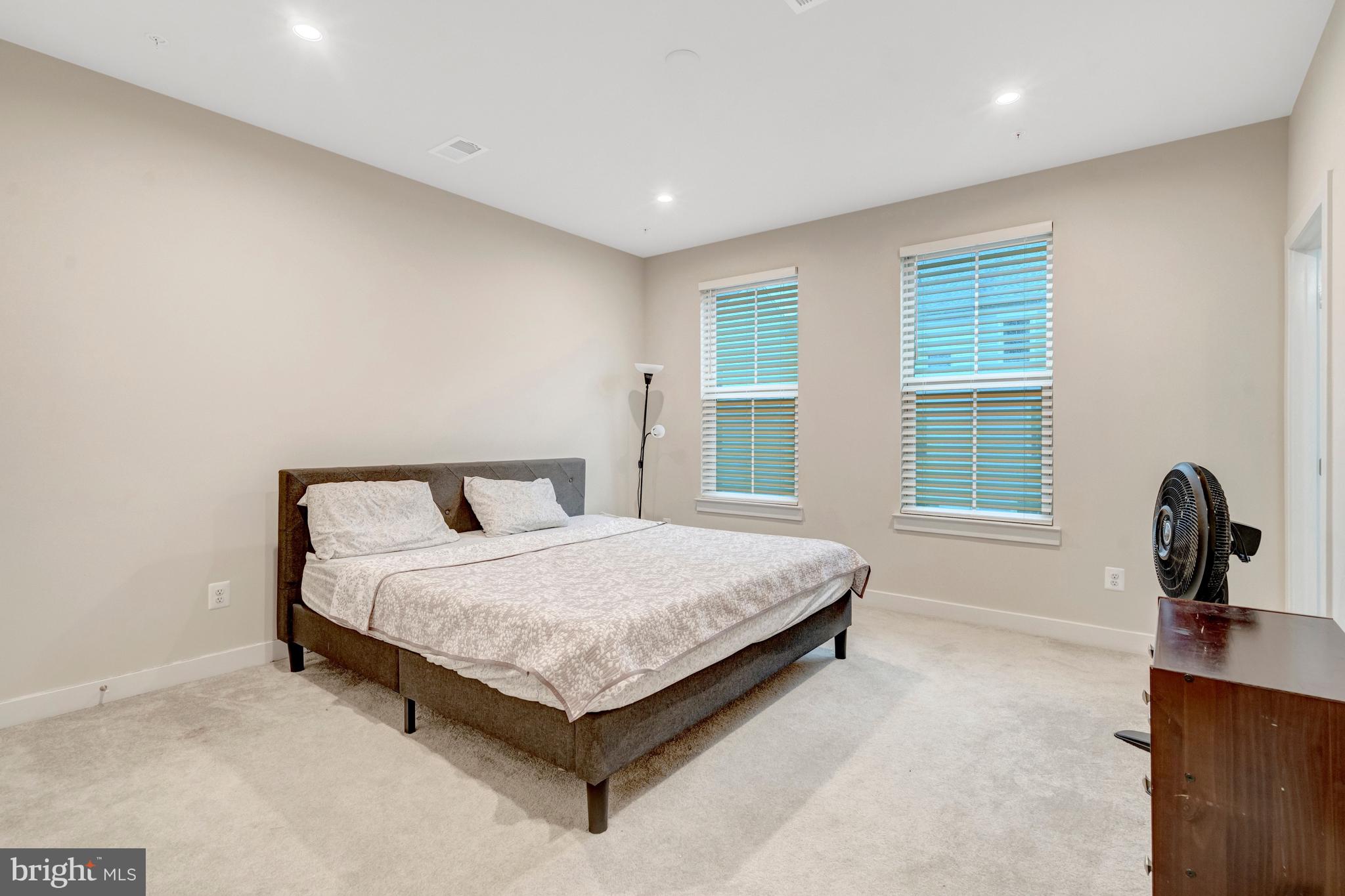 ARCOLA TOWN CENTER CONDO - Residential