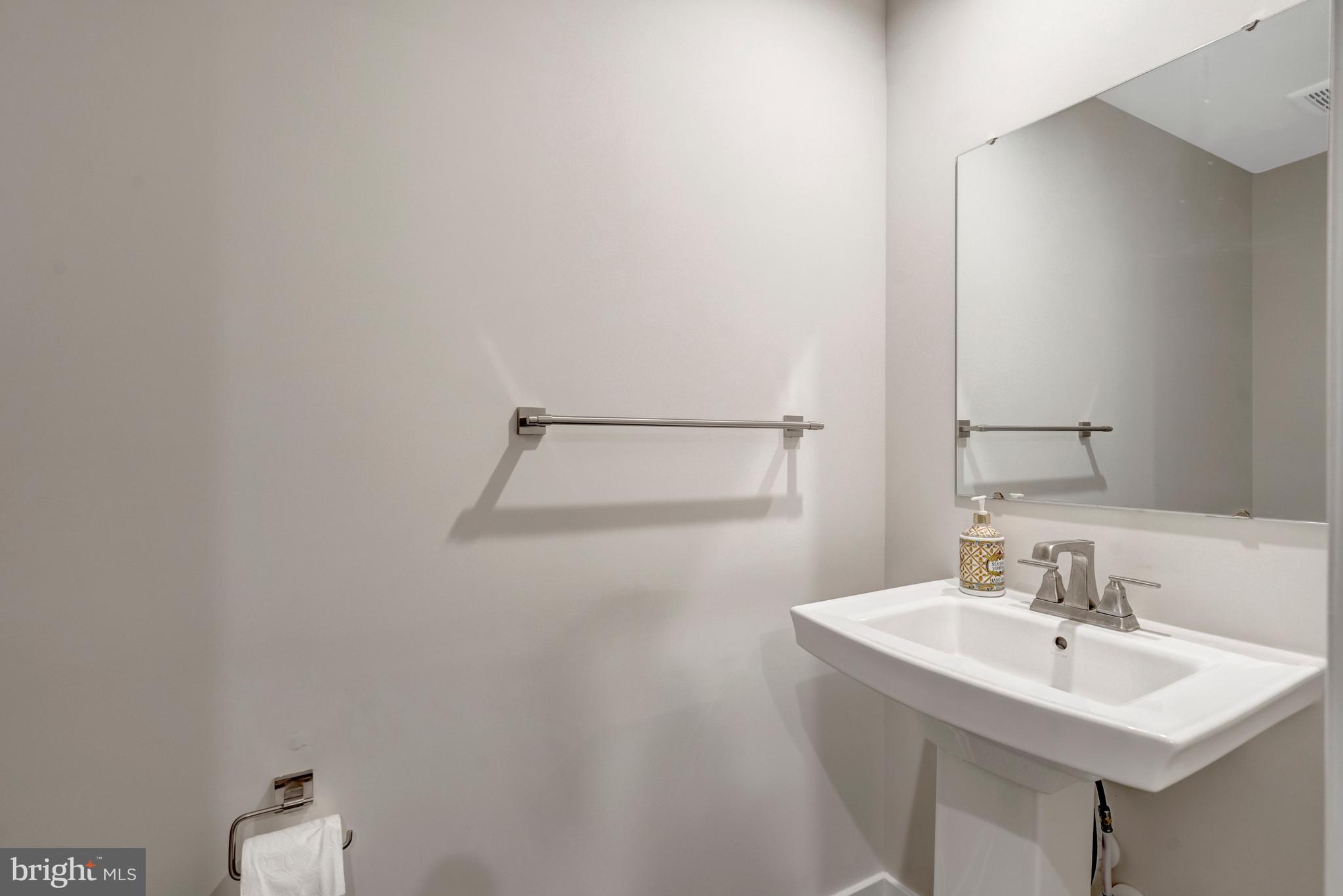 ARCOLA TOWN CENTER CONDO - Residential