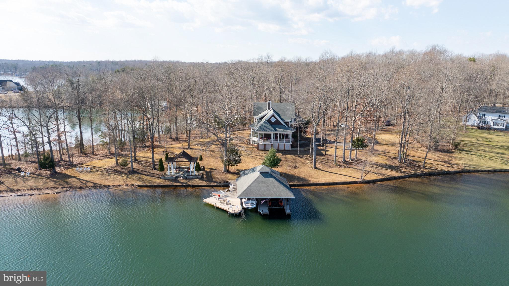 COVENANT COVE - Residential