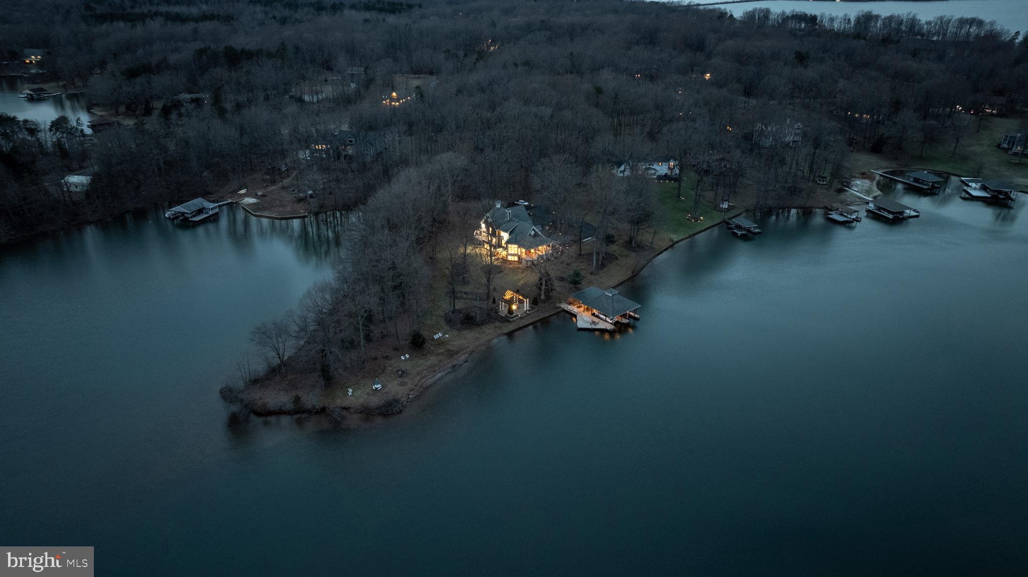 COVENANT COVE - Residential