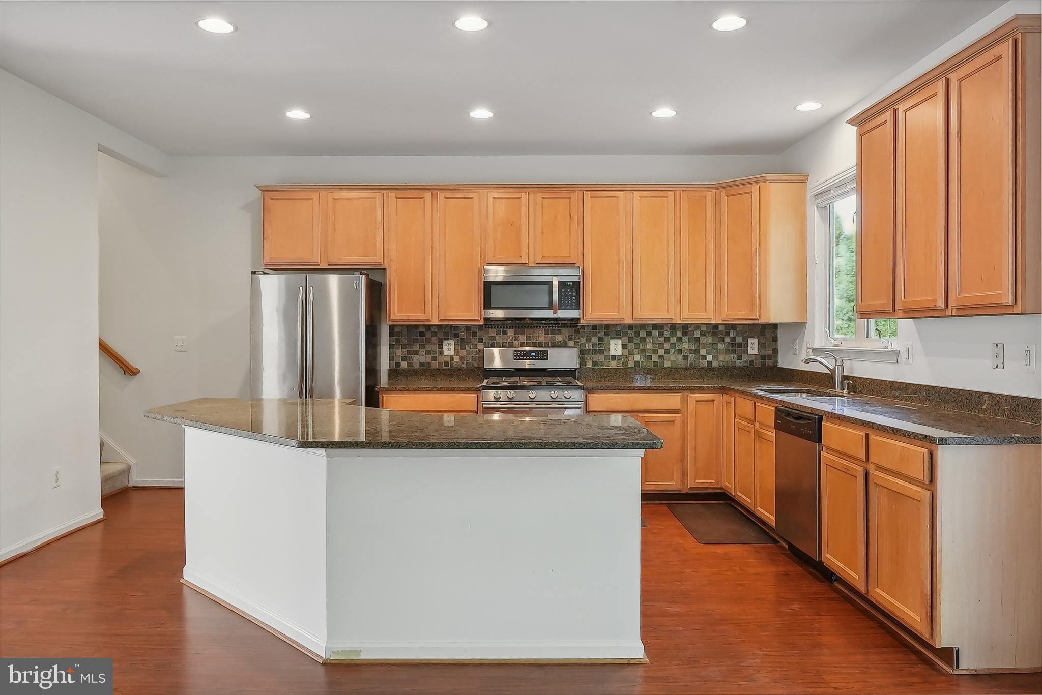 FAIRLAKES COURT - Residential Lease