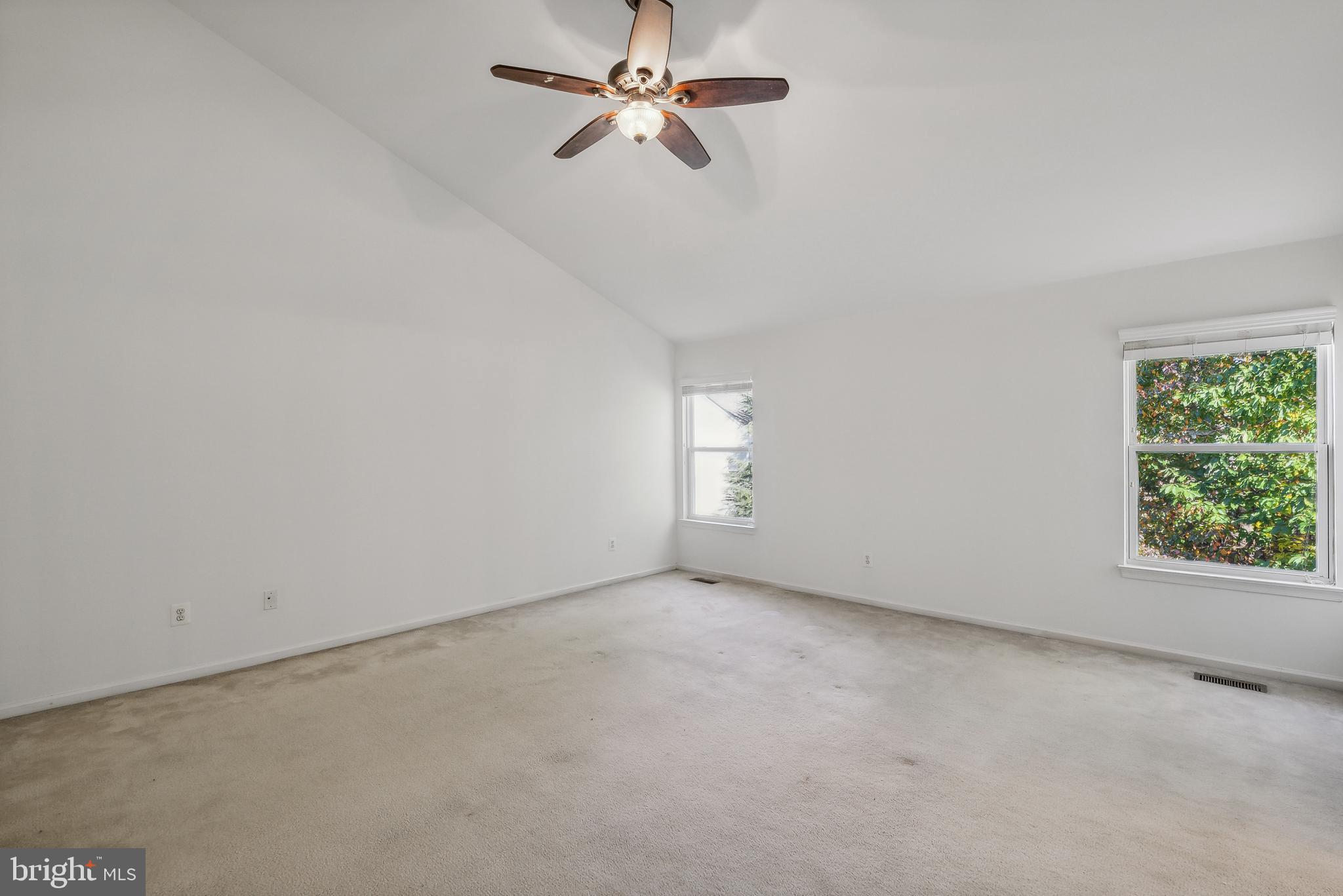 FAIRLAKES COURT - Residential Lease