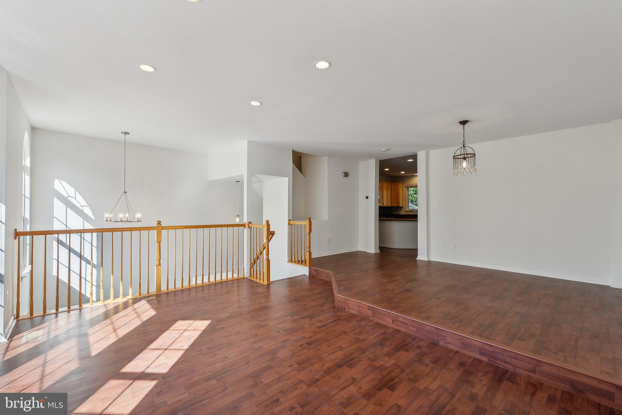 FAIRLAKES COURT - Residential Lease