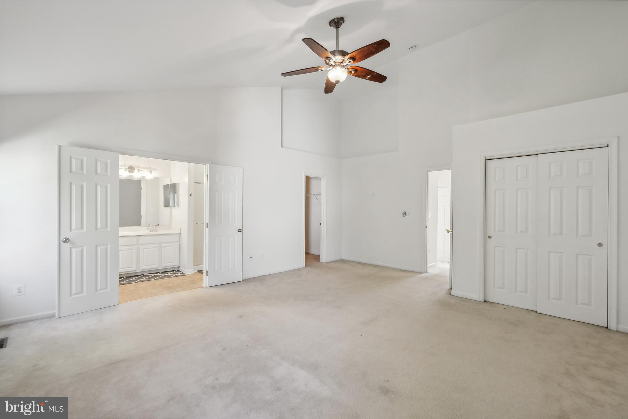 FAIRLAKES COURT - Residential Lease