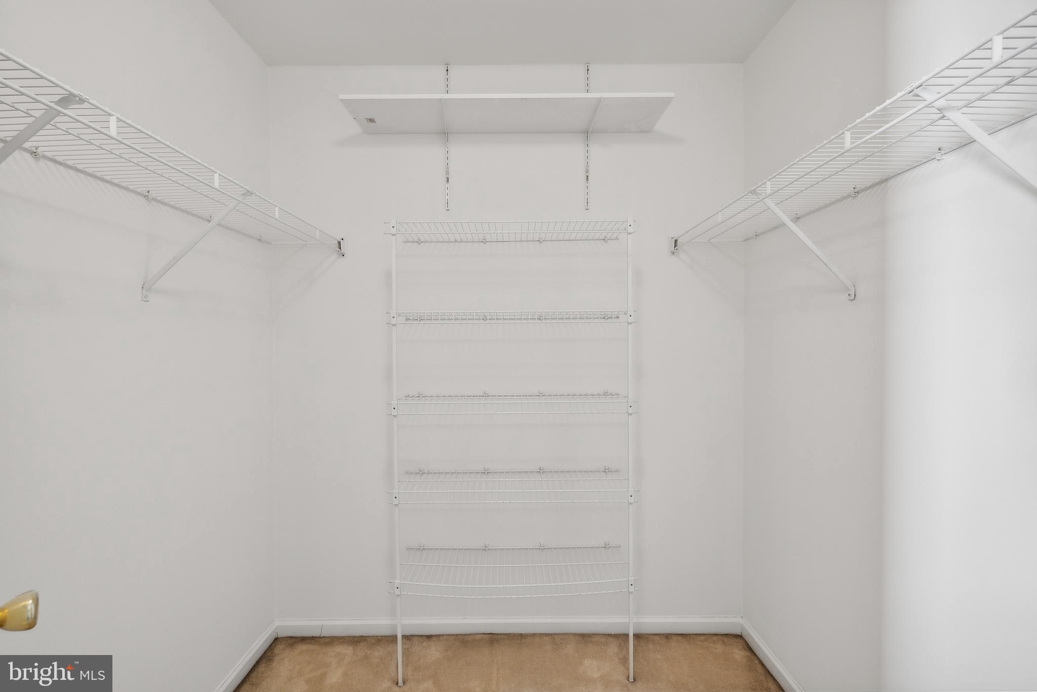 FAIRLAKES COURT - Residential Lease