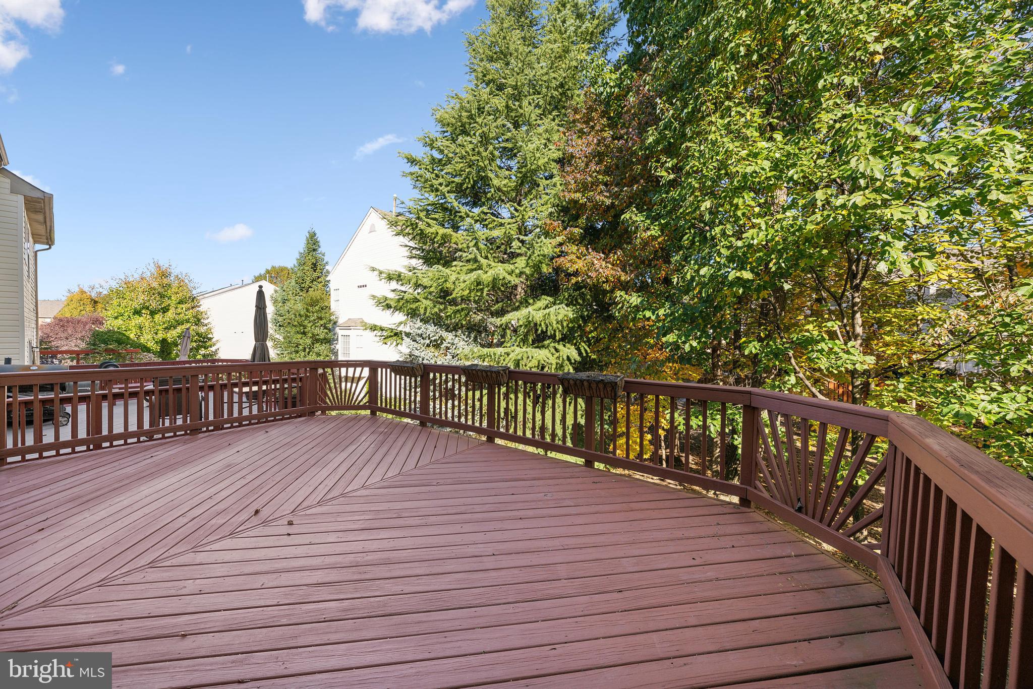 FAIRLAKES COURT - Residential Lease