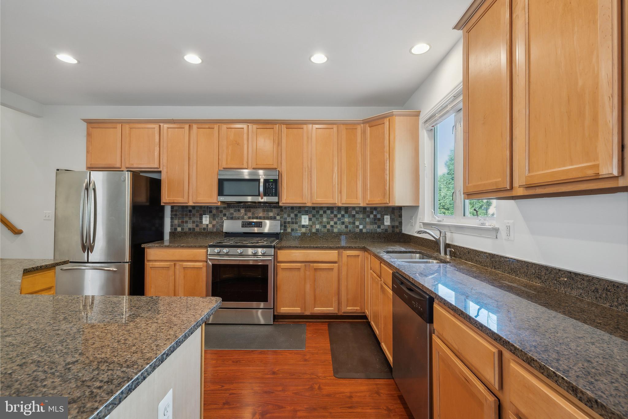 FAIRLAKES COURT - Residential Lease