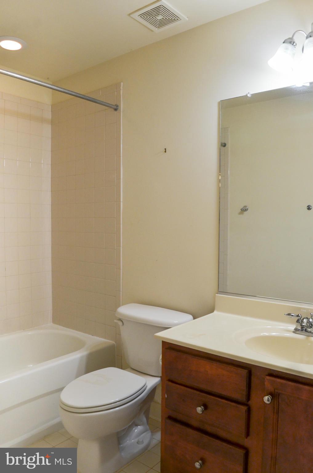 CHATHAM VILLAGE - Residential Lease