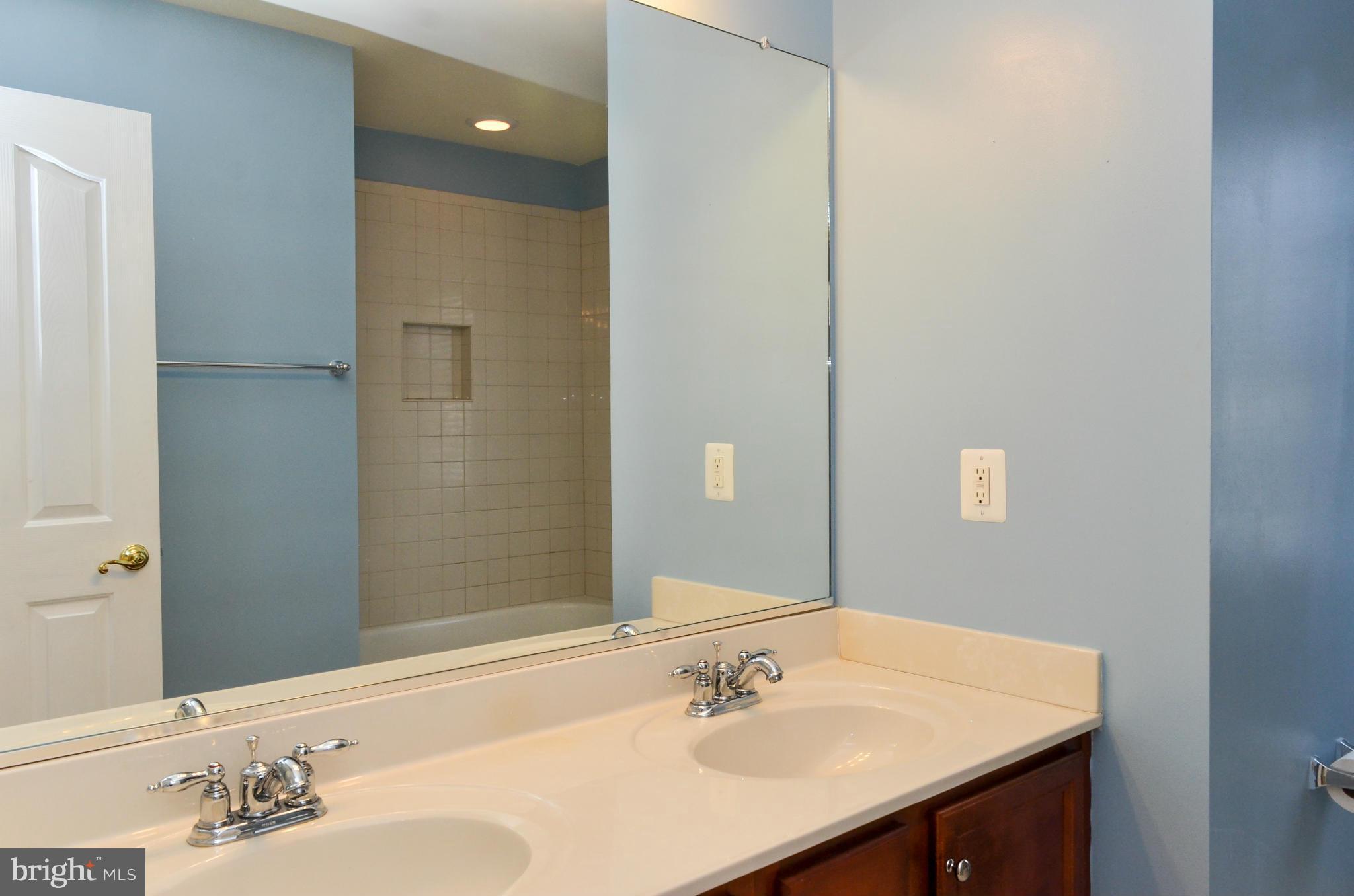 CHATHAM VILLAGE - Residential Lease