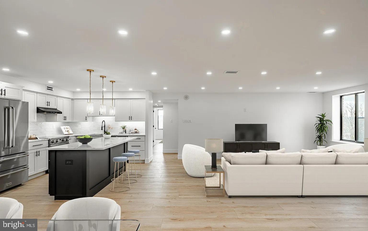 VALLEY FORGE TOWER - Residential