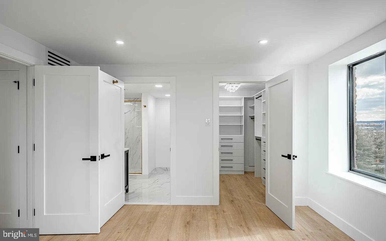 11205 VALLEY FORGE CIRCLE 1205