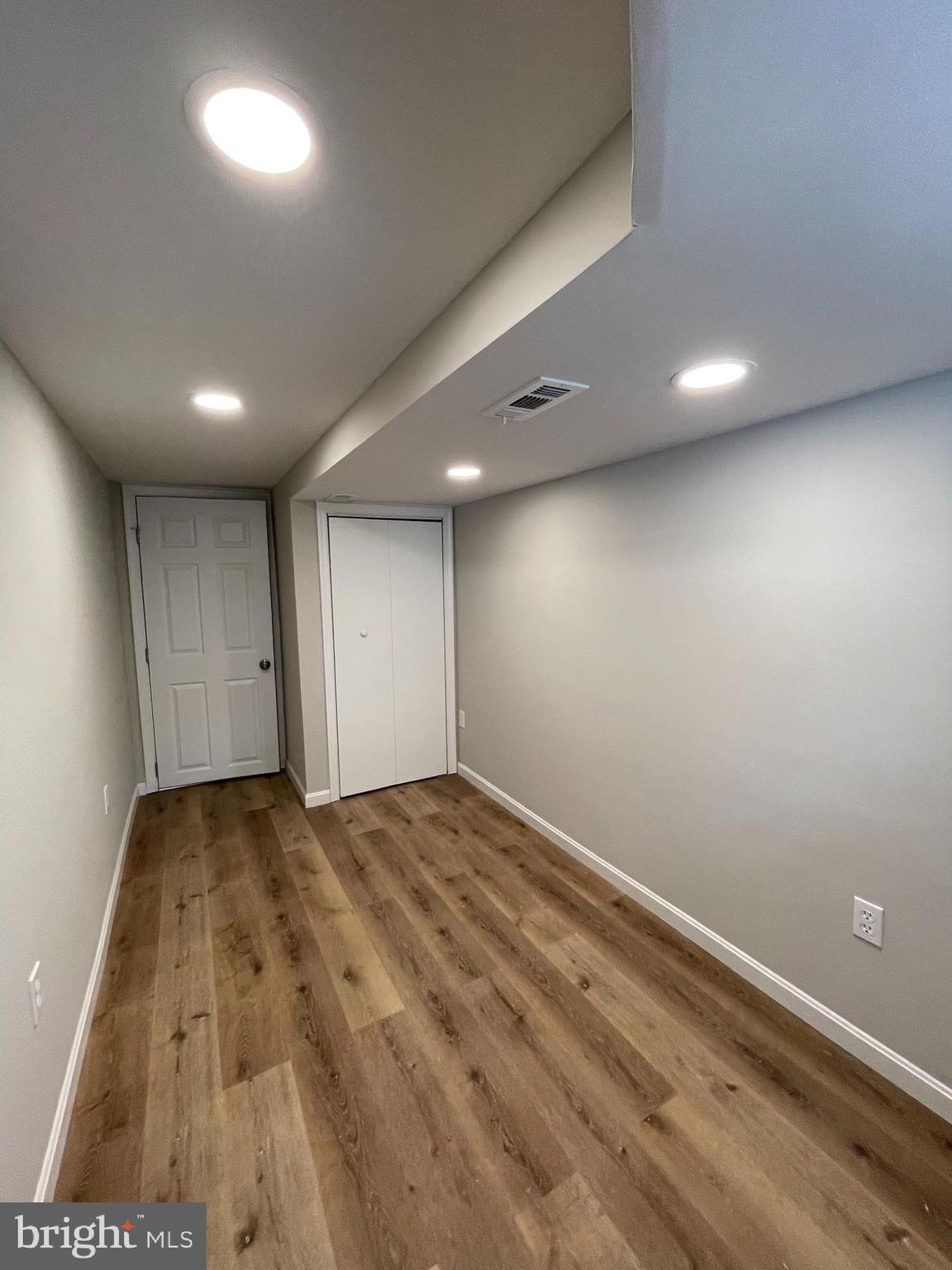 PARK HEIGHTS - Residential Lease
