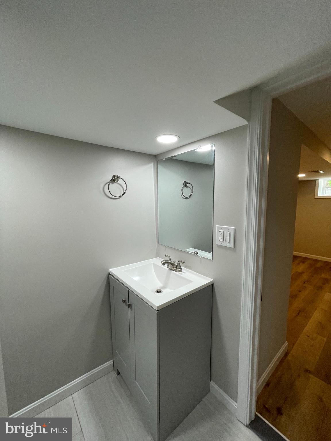 PARK HEIGHTS - Residential Lease
