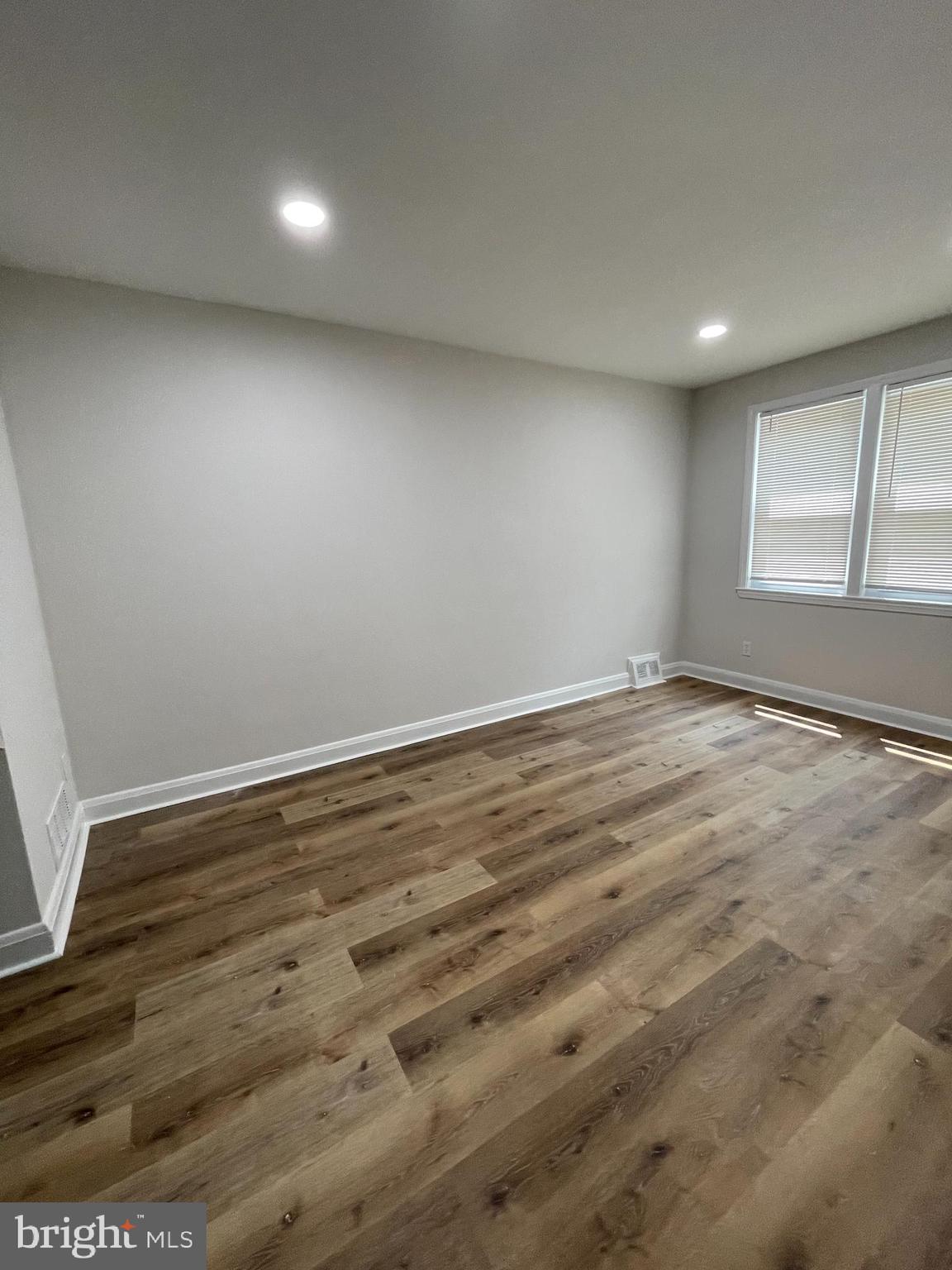 PARK HEIGHTS - Residential Lease