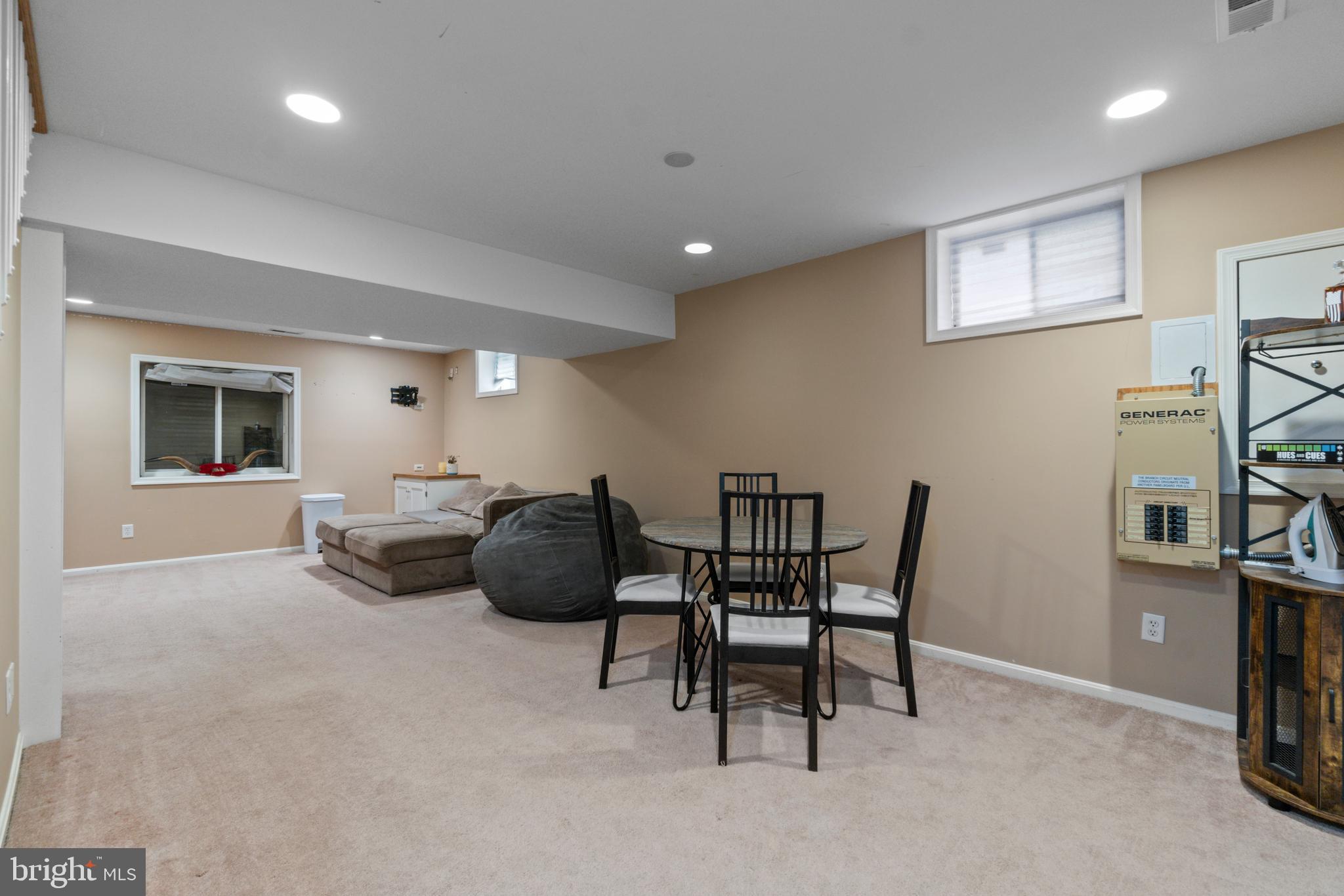 STEEPLE CHASE - Residential