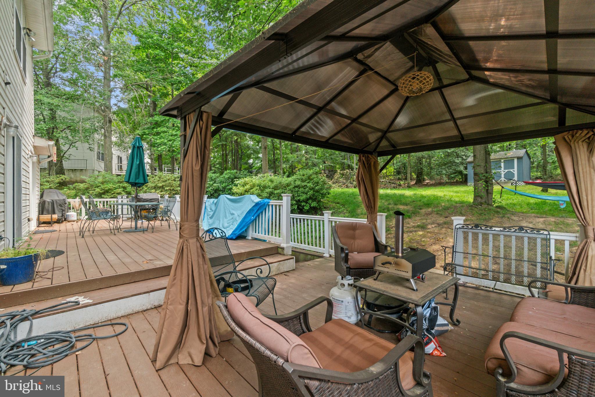 STEEPLE CHASE - Residential