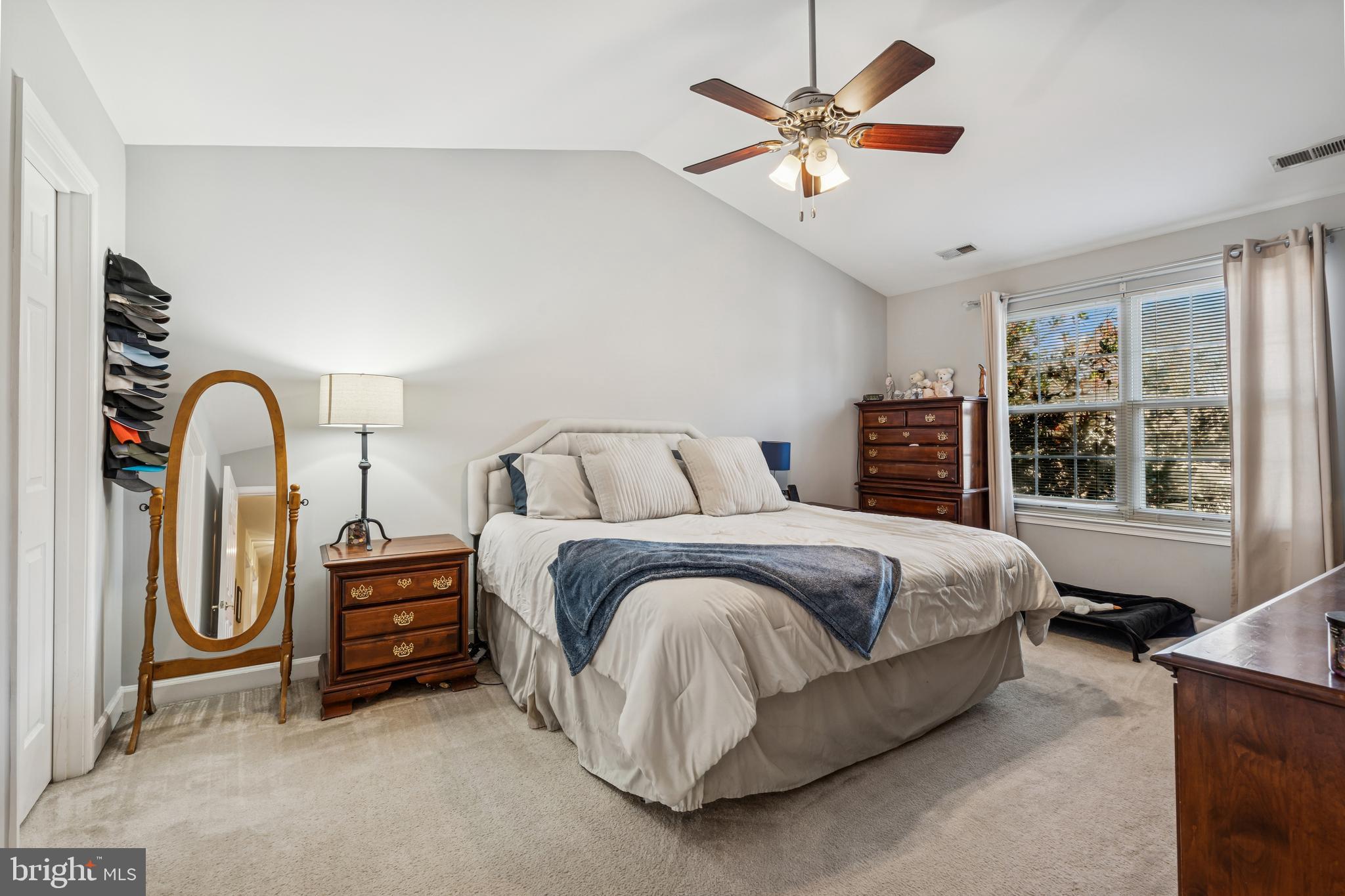 STEEPLE CHASE - Residential