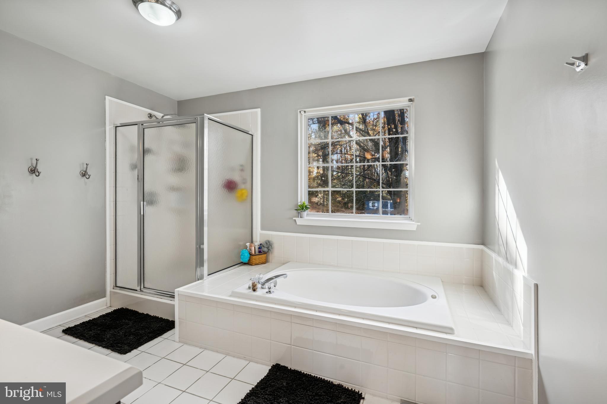 STEEPLE CHASE - Residential