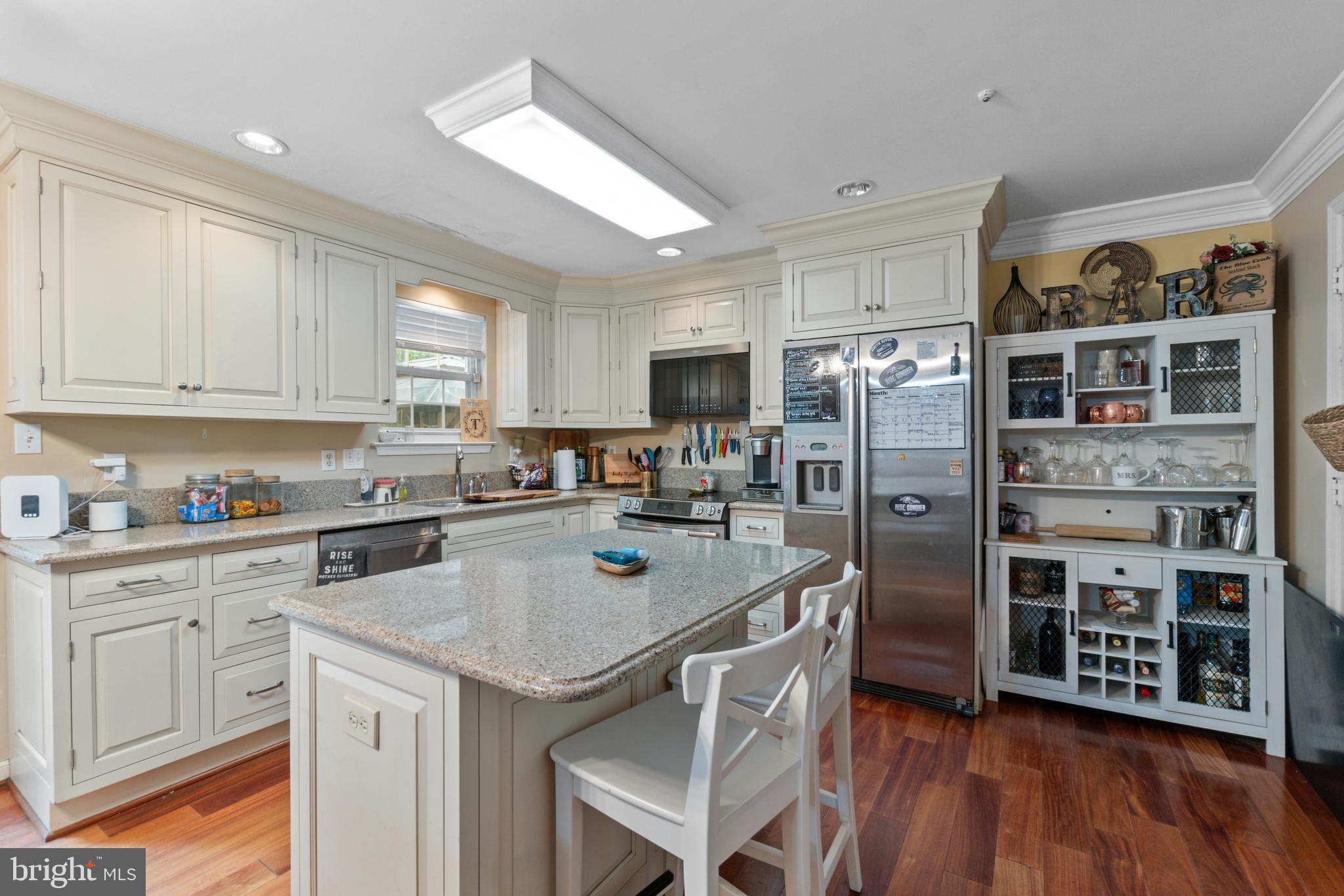 STEEPLE CHASE - Residential