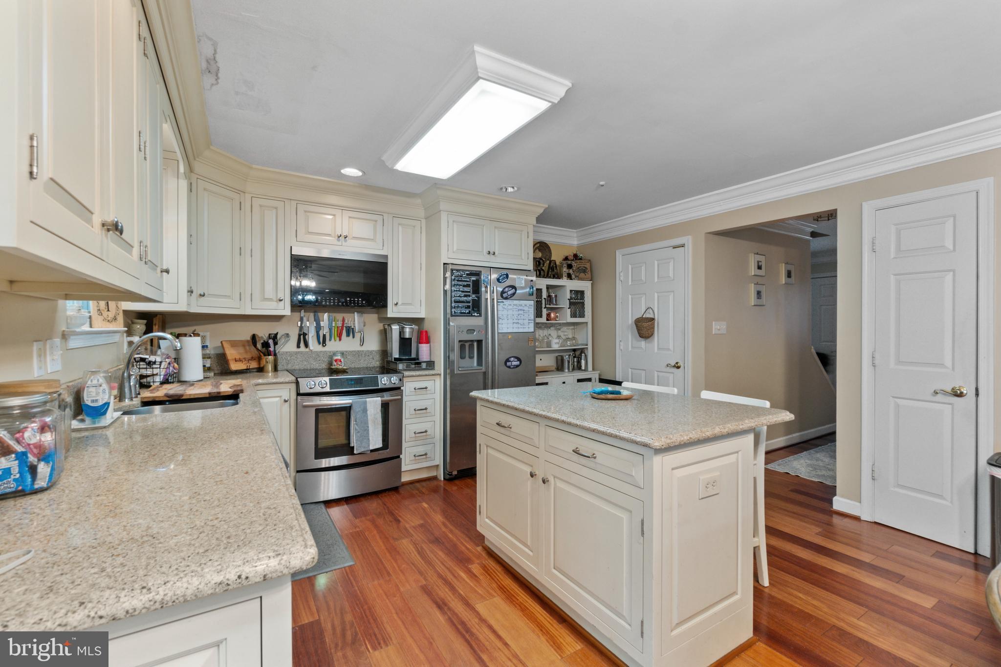 STEEPLE CHASE - Residential