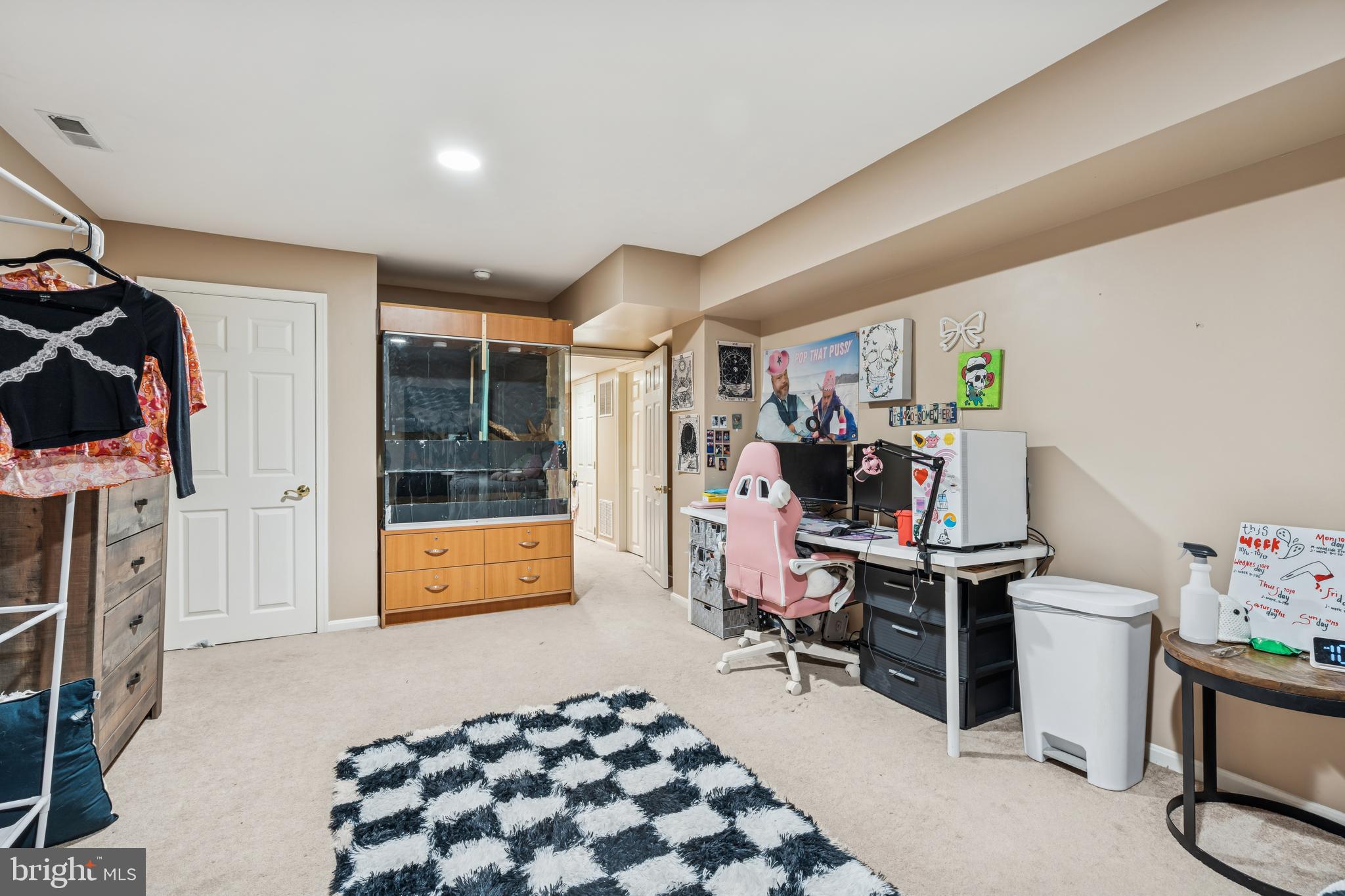 STEEPLE CHASE - Residential