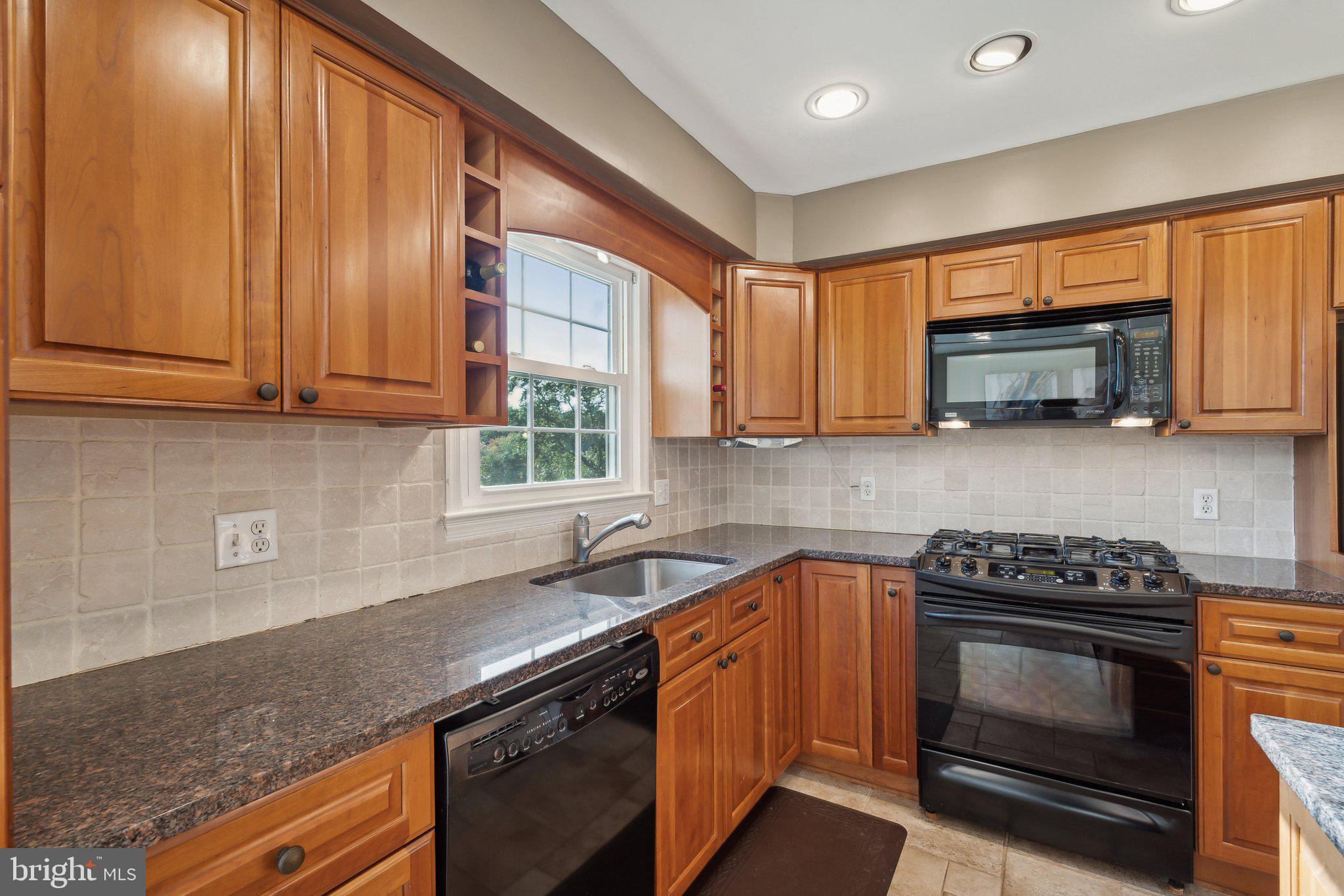 HARBOR VIEW - Residential