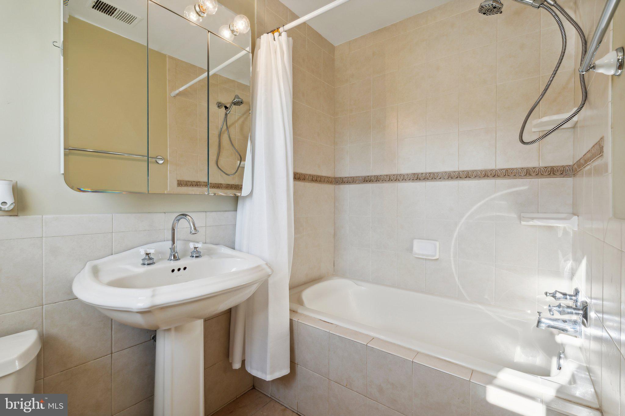 HARBOR VIEW - Residential