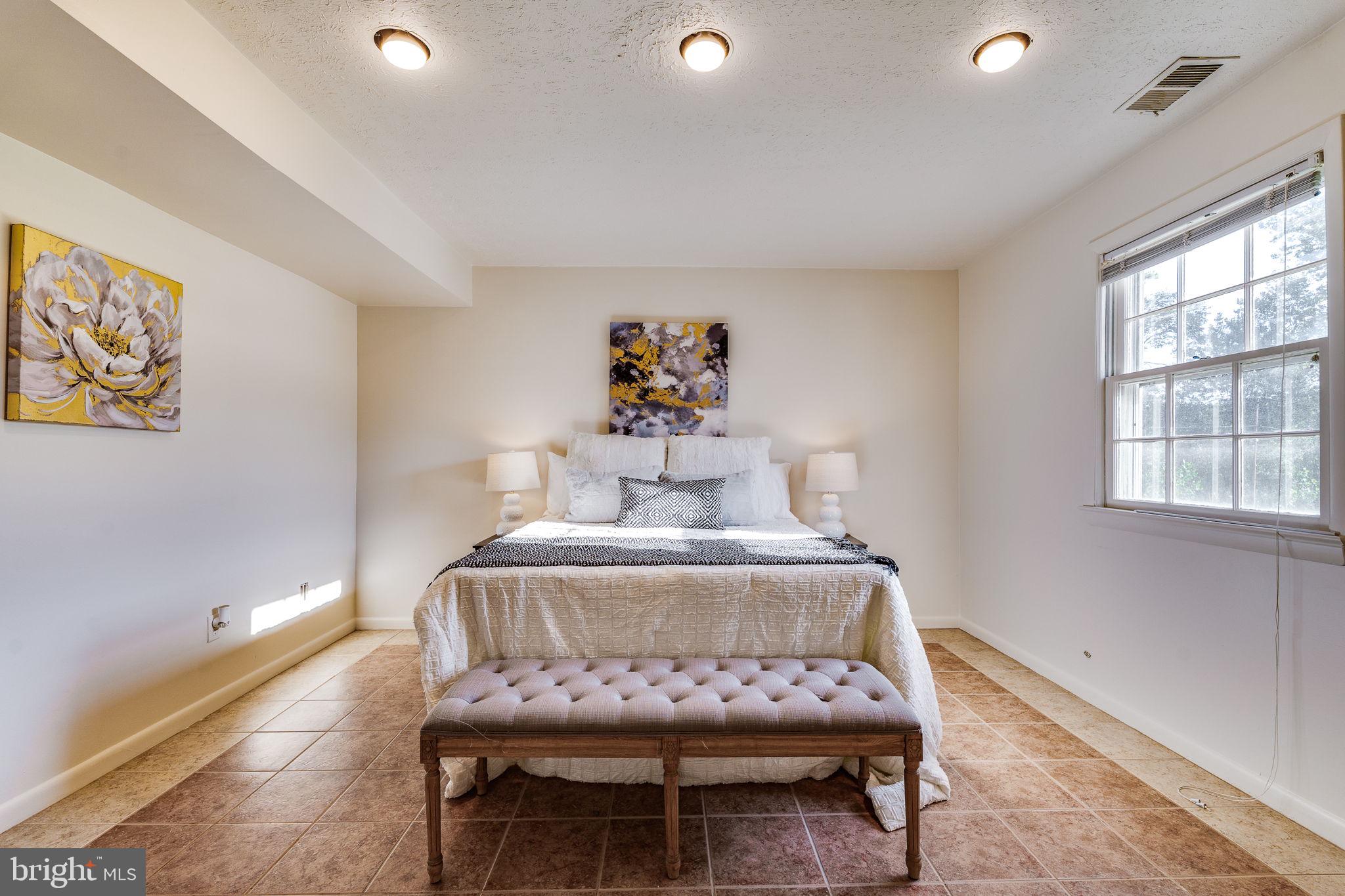 HARBOR VIEW - Residential