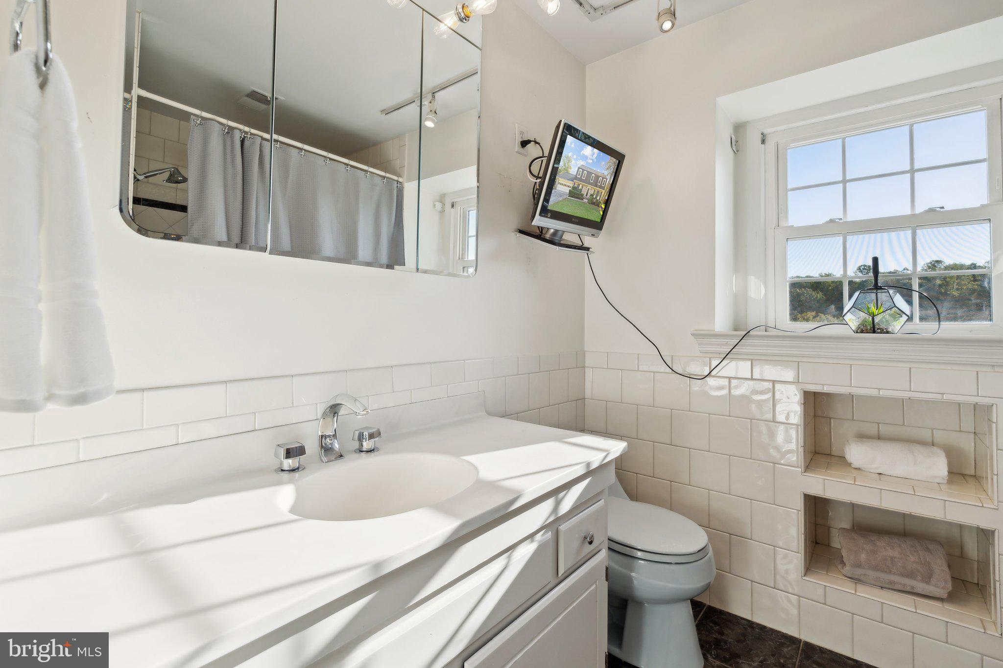 HARBOR VIEW - Residential