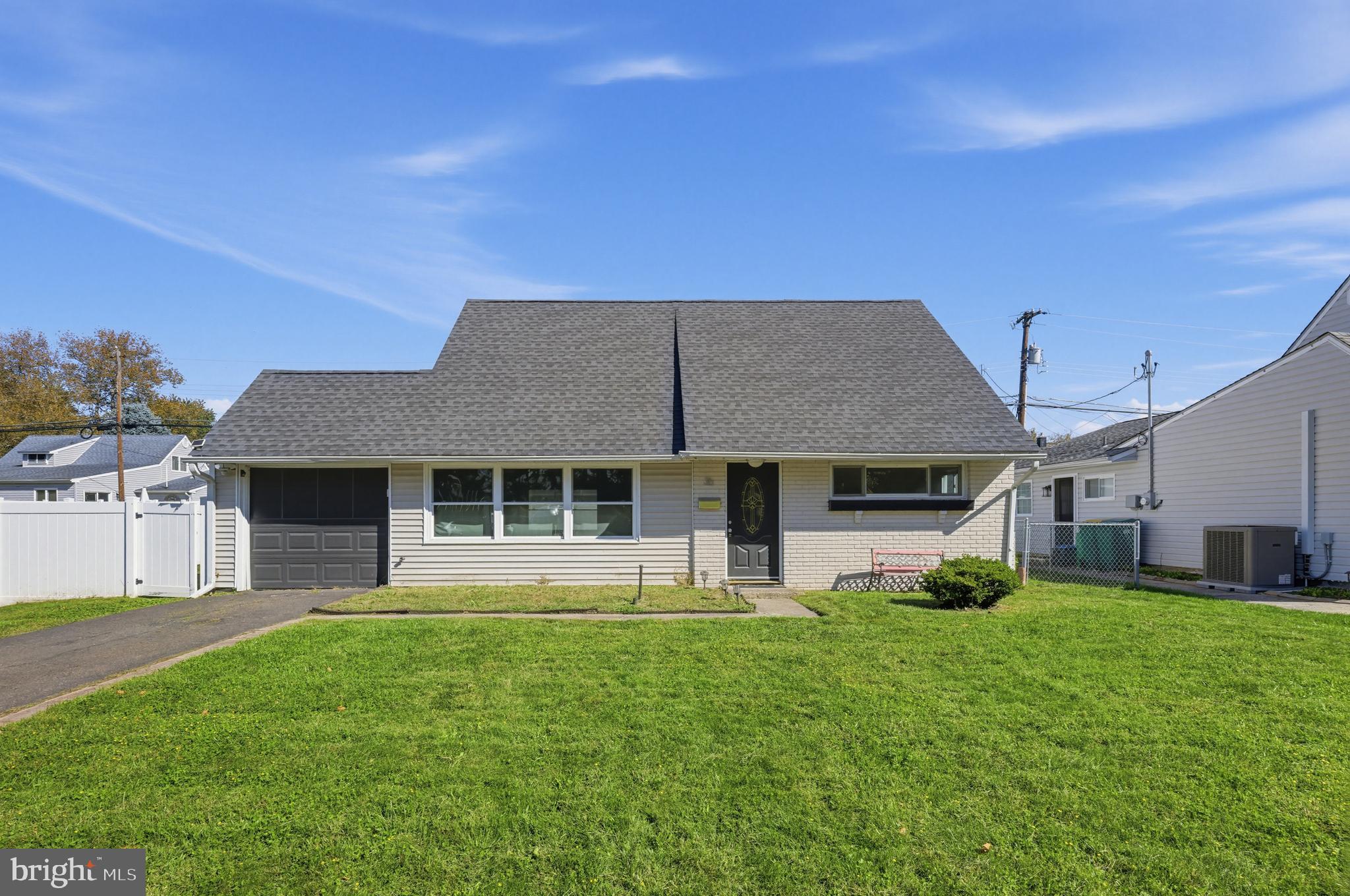 36 KINGWOOD LANE