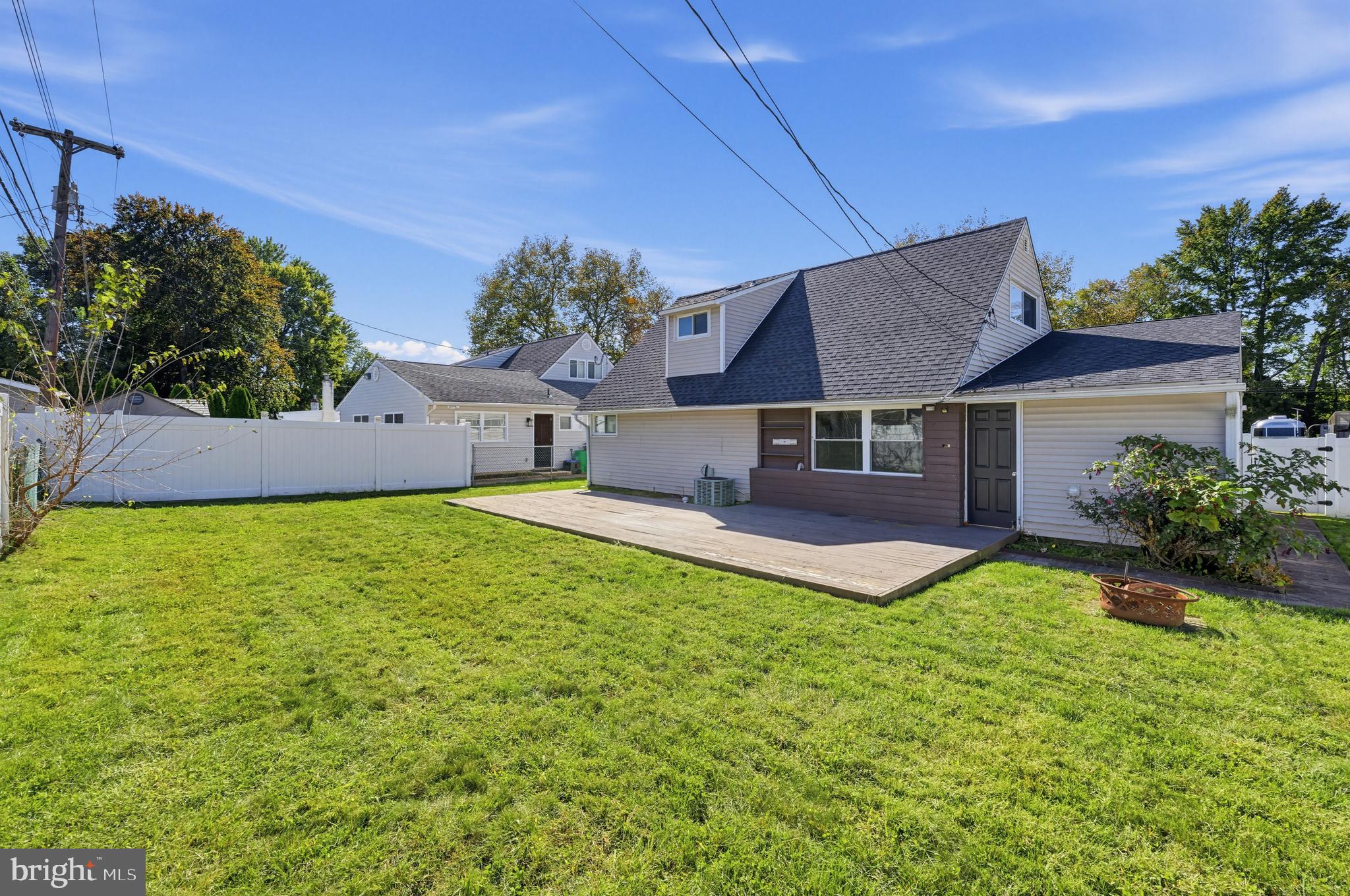 36 KINGWOOD LANE