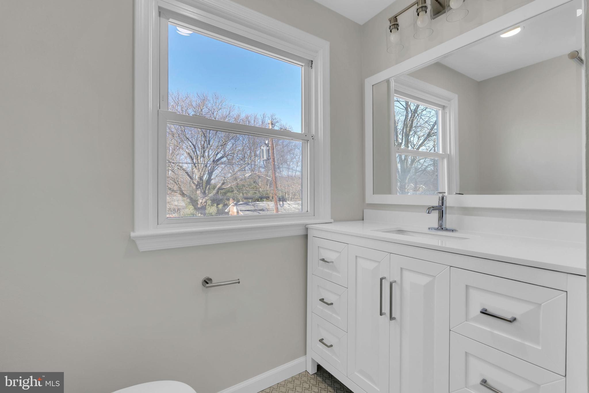 KEMP MILL ESTATES - Residential