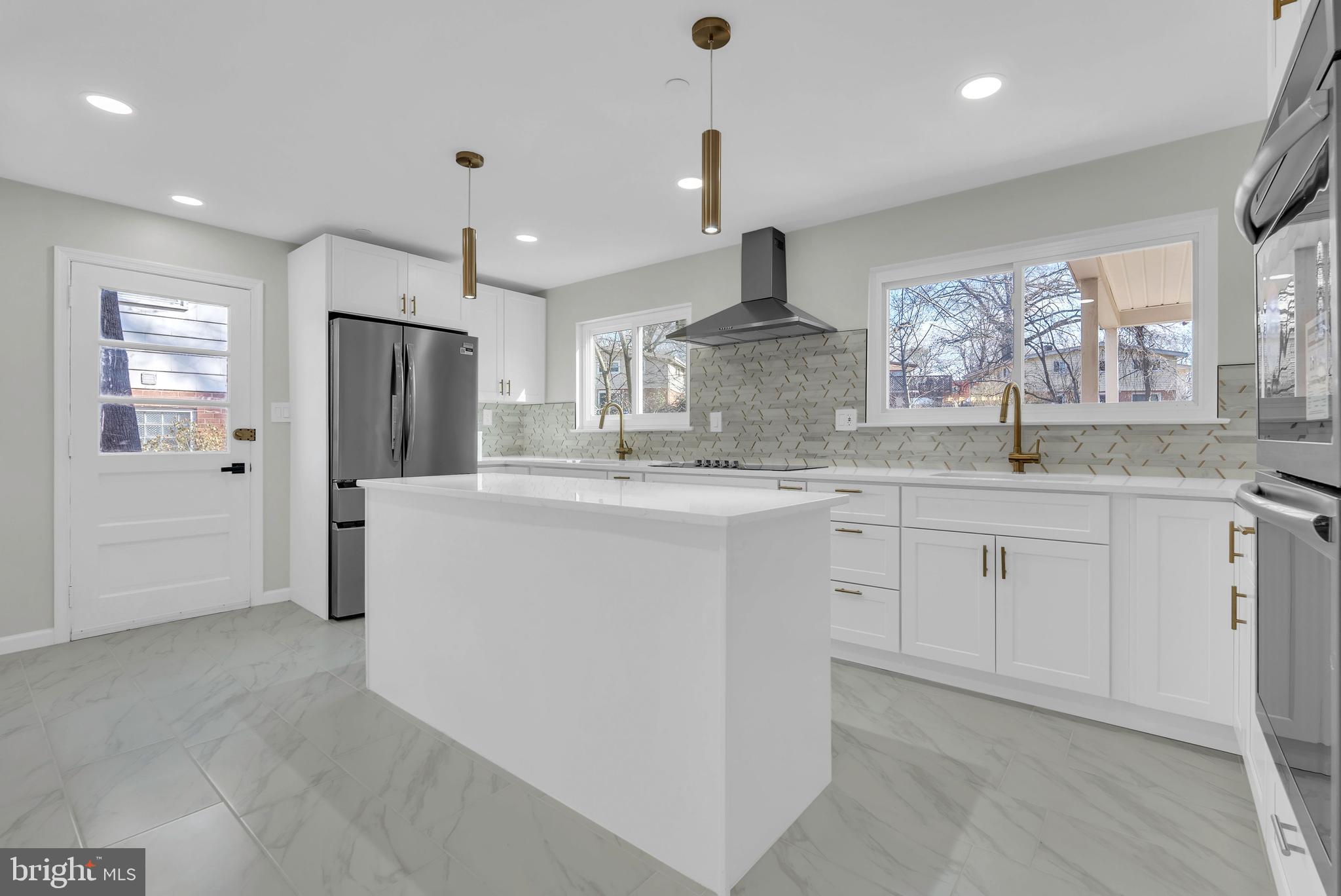 KEMP MILL ESTATES - Residential