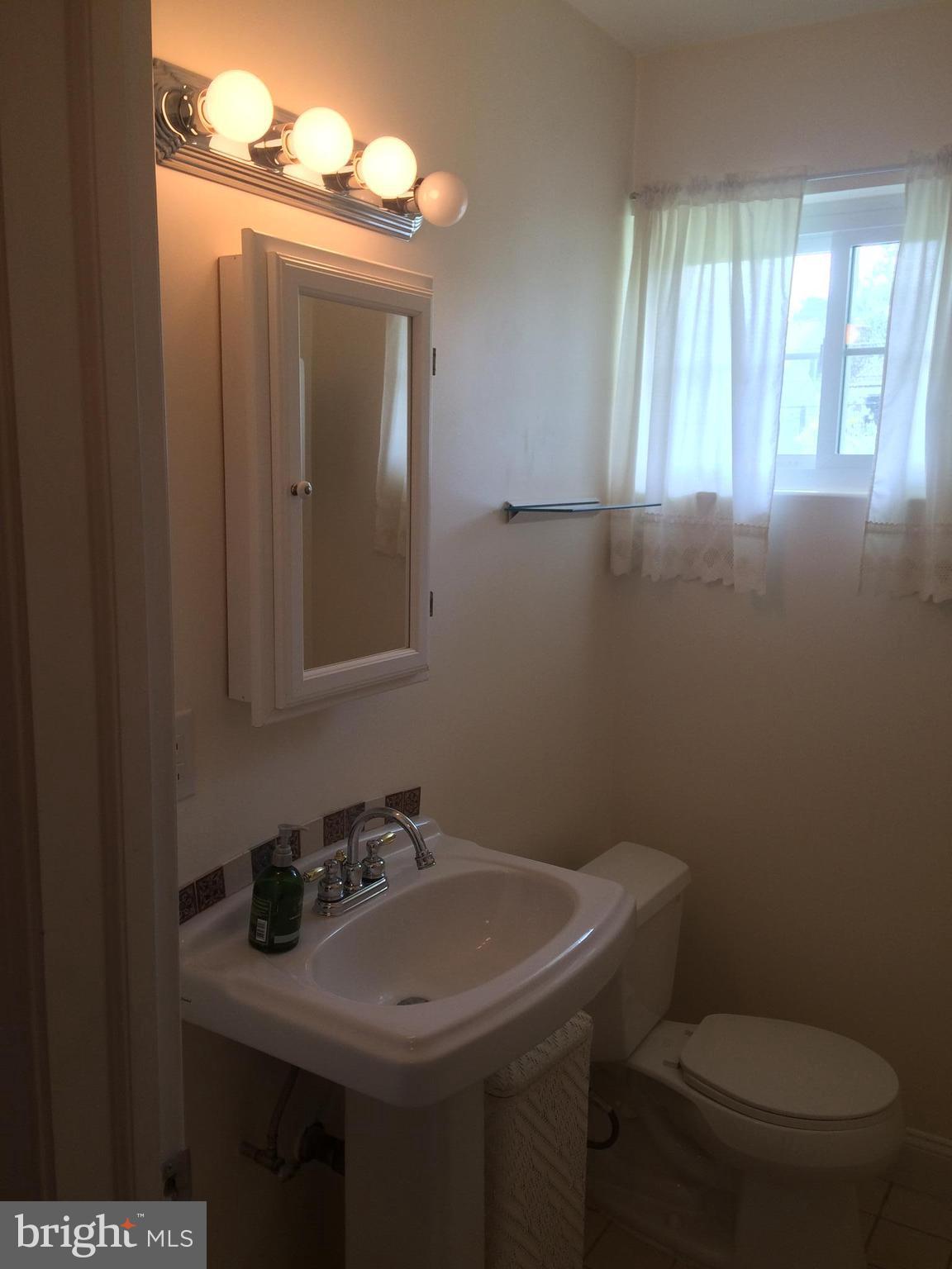 ENGLISH VILLAGE - Land